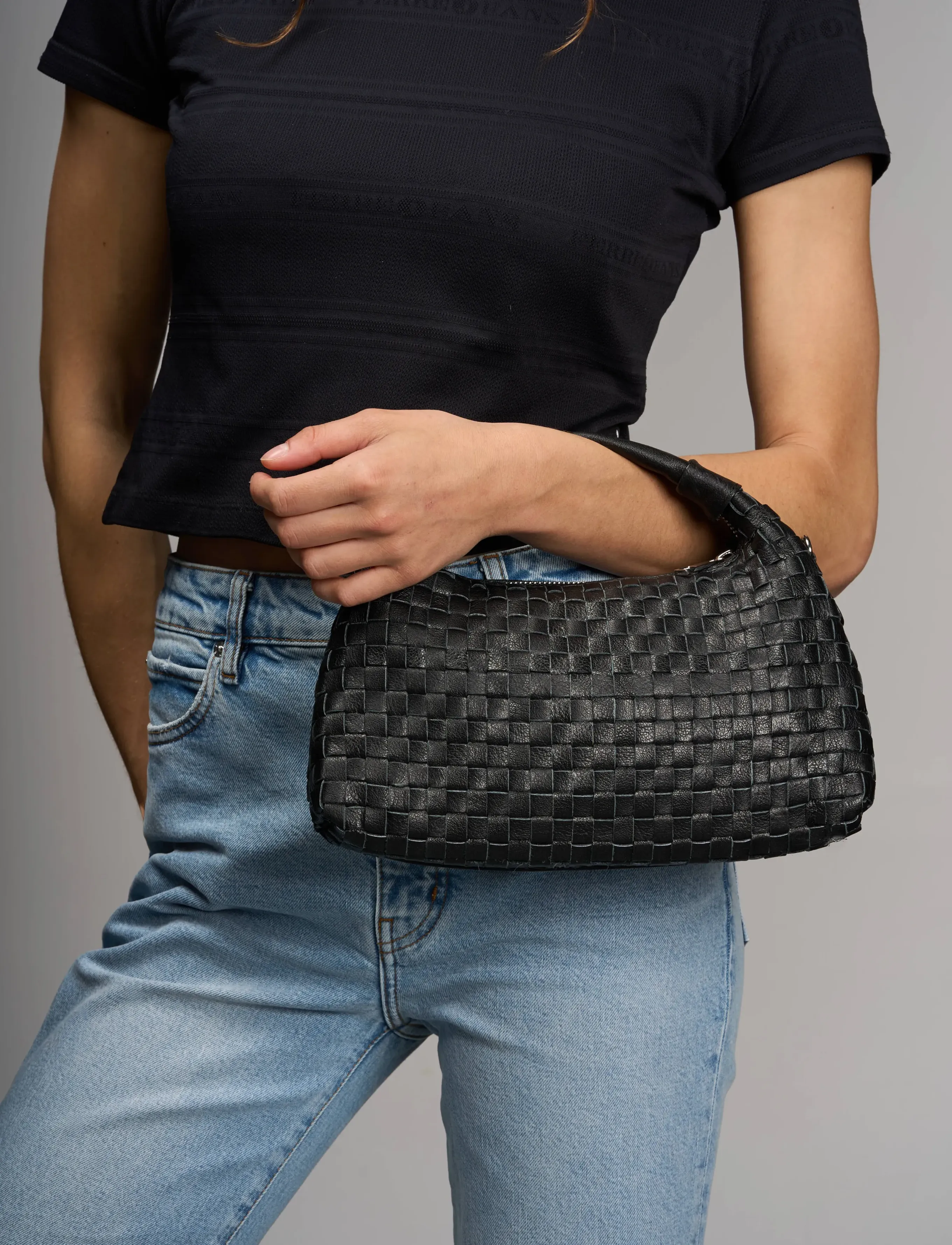 Nunoo - Dandy Braided Air 1 Black - crossbody bags - black - 4