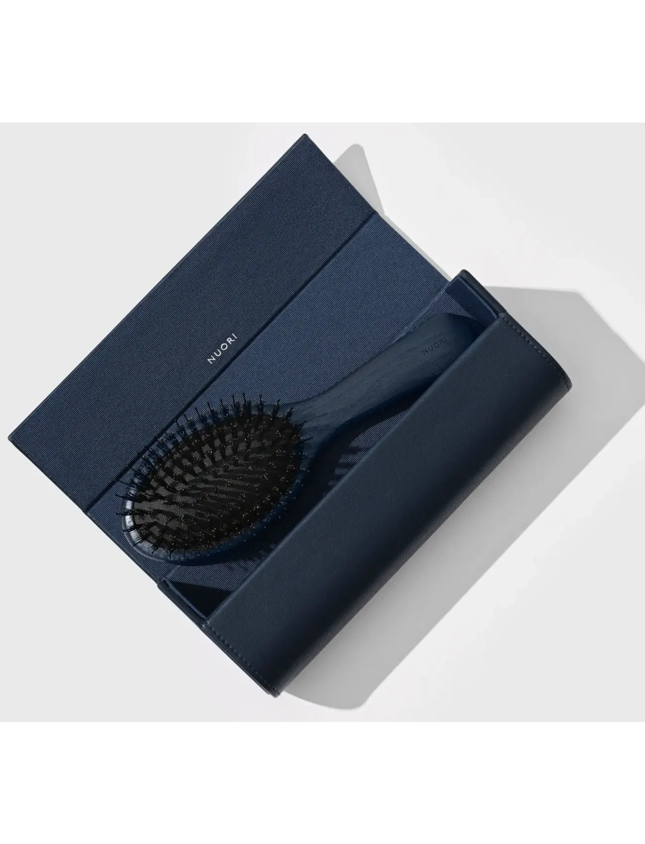 Nuori - Revitalizing Hair Brush, Small - Ocean - runde børster - ocean - 1