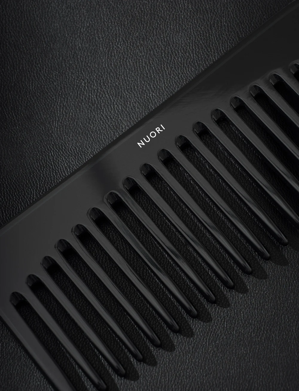 Nuori - NUORI Detangling Comb - Black - kammar - black - 3