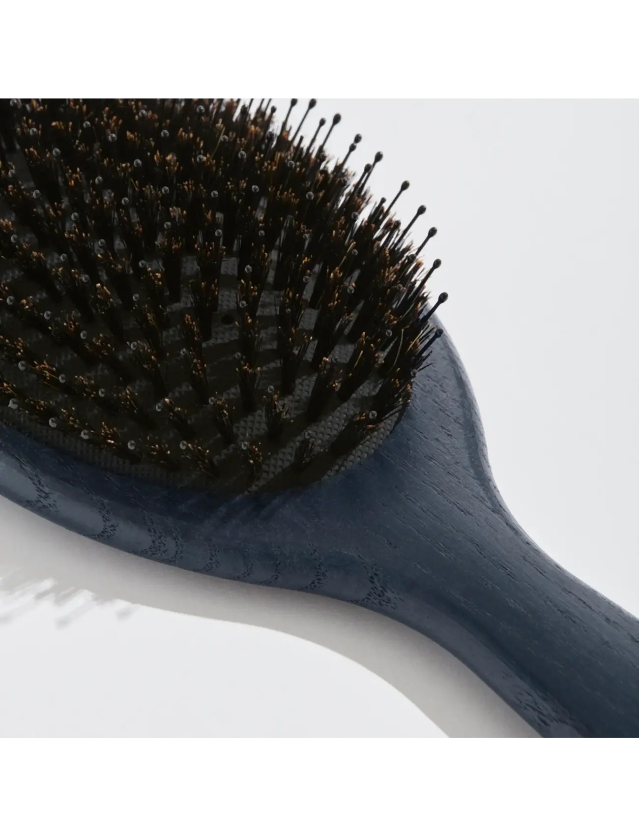Nuori - Revitalizing Hair Brush, Large - Ocean - udredningsbørster - ocean - 2