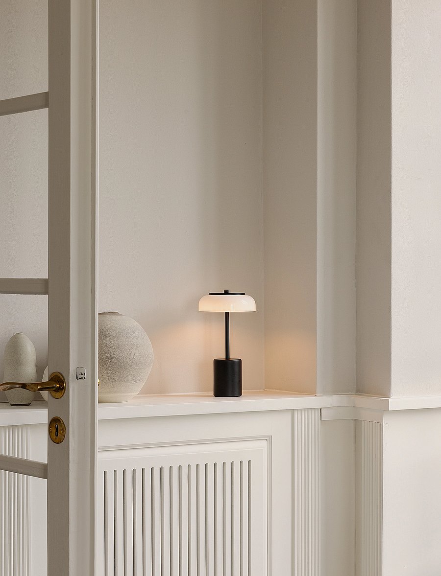 Nuura - Blossi Table Mini - mobile lampen - black / opal - 4
