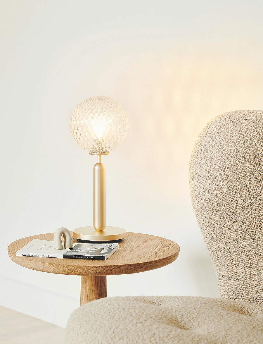 Nuura - Miira Table - schreibtisch- & tischlampen - brass / optic clear - 0