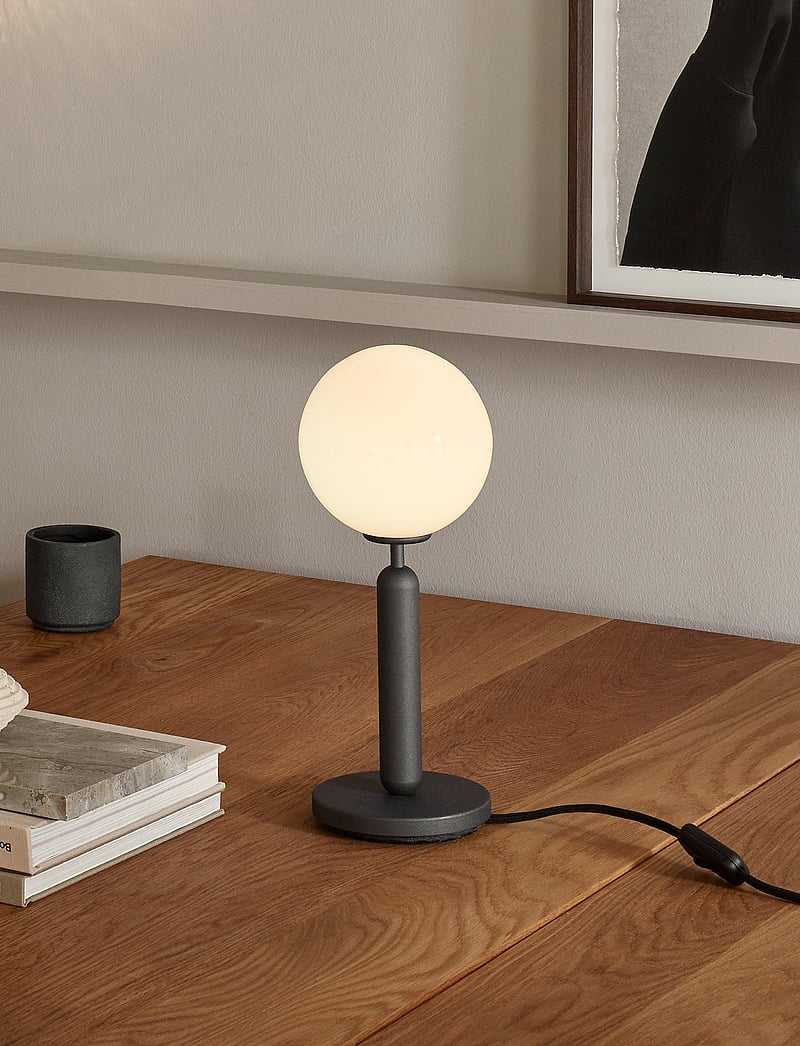 Nuura - Miira Table - laualambid - rock grey/opal white - 4