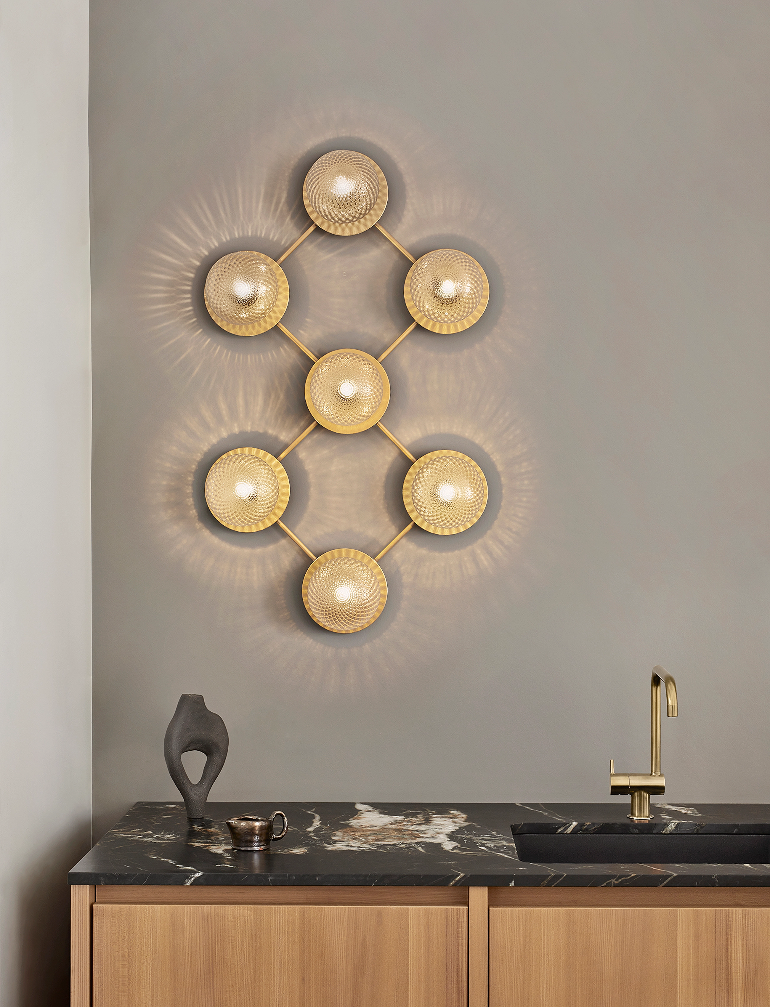 Nuura Liila 7, One Size x 16.8, Lamps, Gold - Wall Homeware