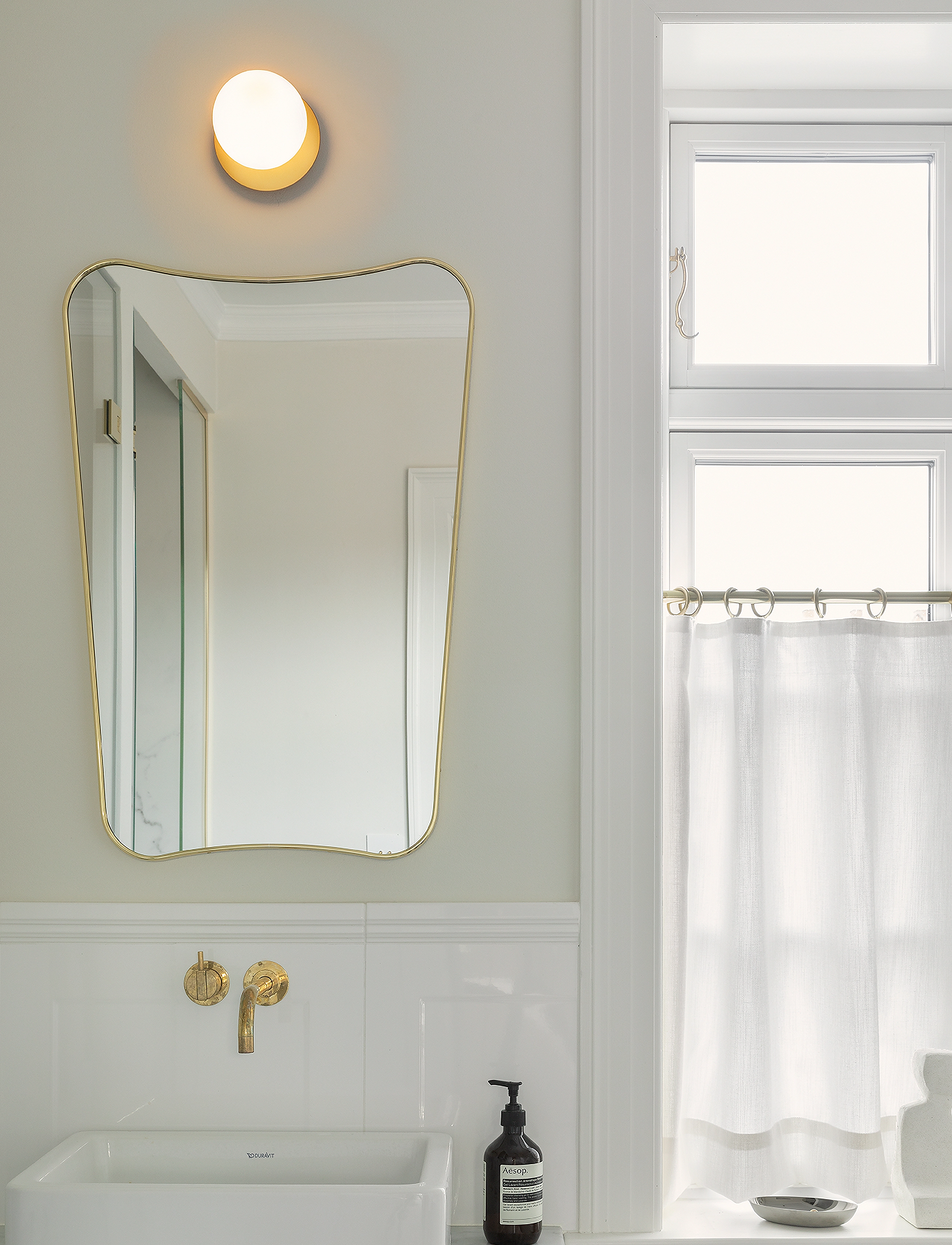 Nuura Liila 1 Small, Ø 14 cm x 14.9, Lamps, Gold - Wall Homeware