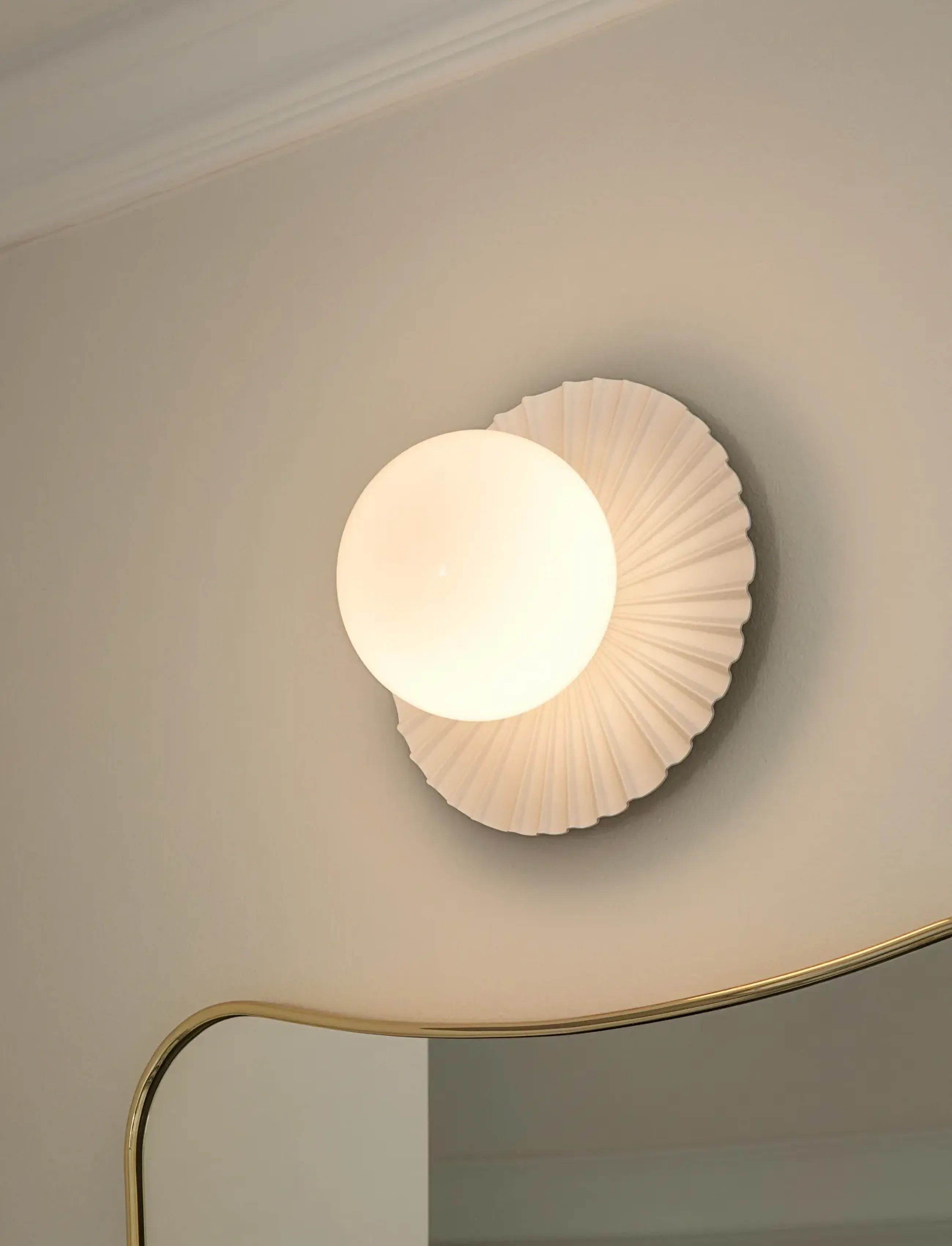 Nuura Liila Muuse Small Wall/Ceiling, One Size, White, Lamper > Væglamper, Unisex