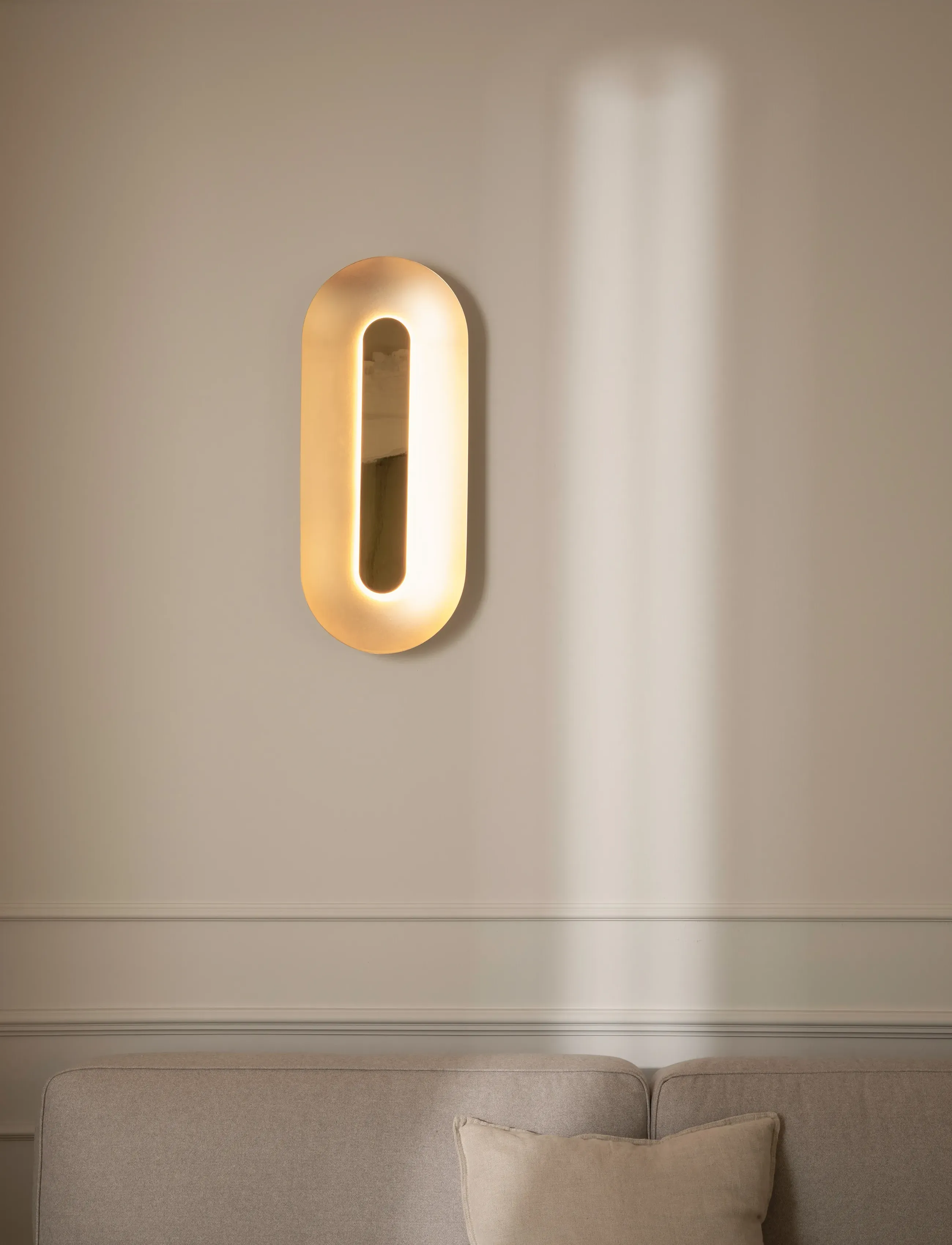 Nuura Sasi Large, 65X27.5 cm, Lamps, Gold - Wall Homeware