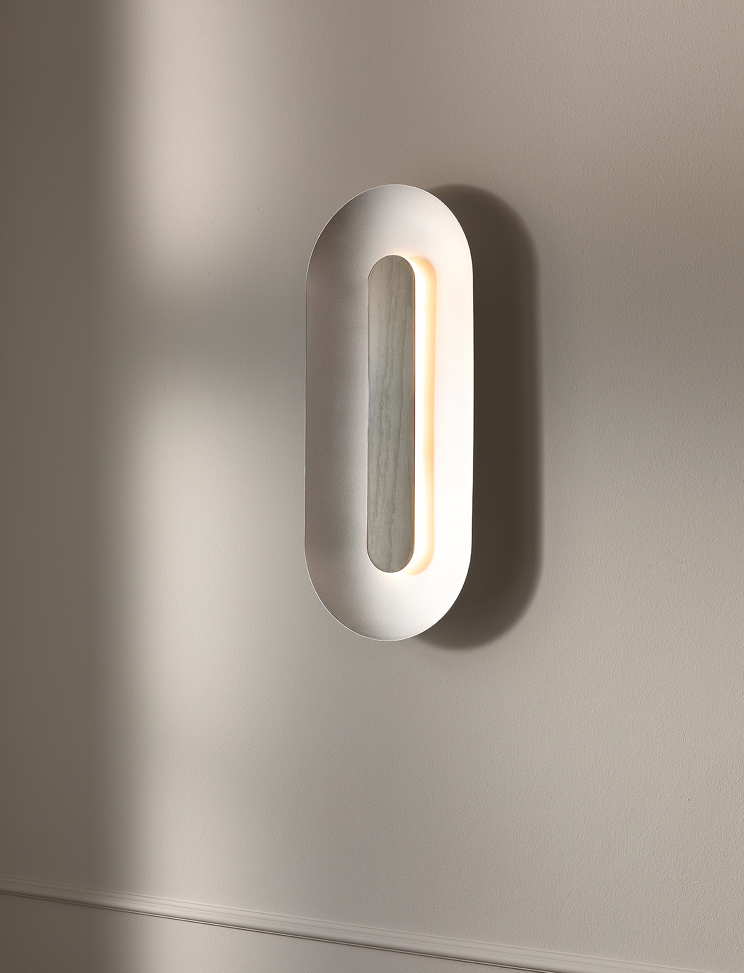 Nuura Sasi Large, 65X27.5 cm, Lamps, Silber - Wall Homeware