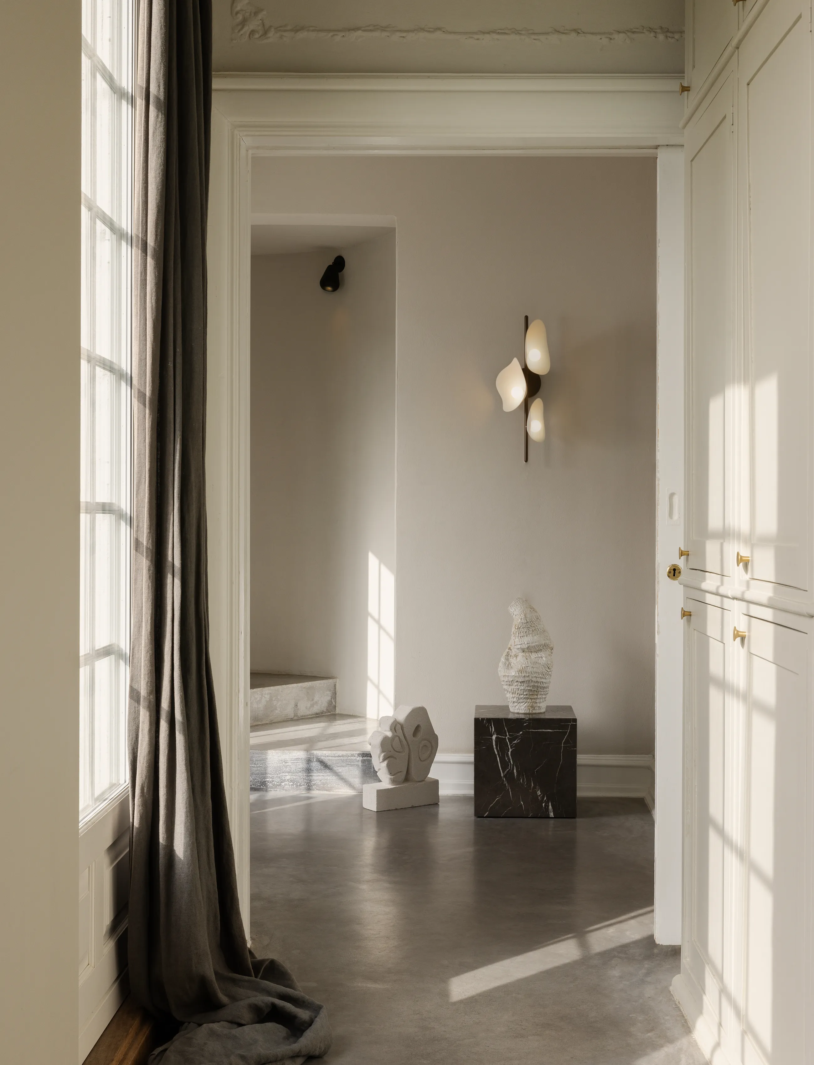 Nuura - Florii 3 Wall - wandleuchten - dark bronze / white - 5