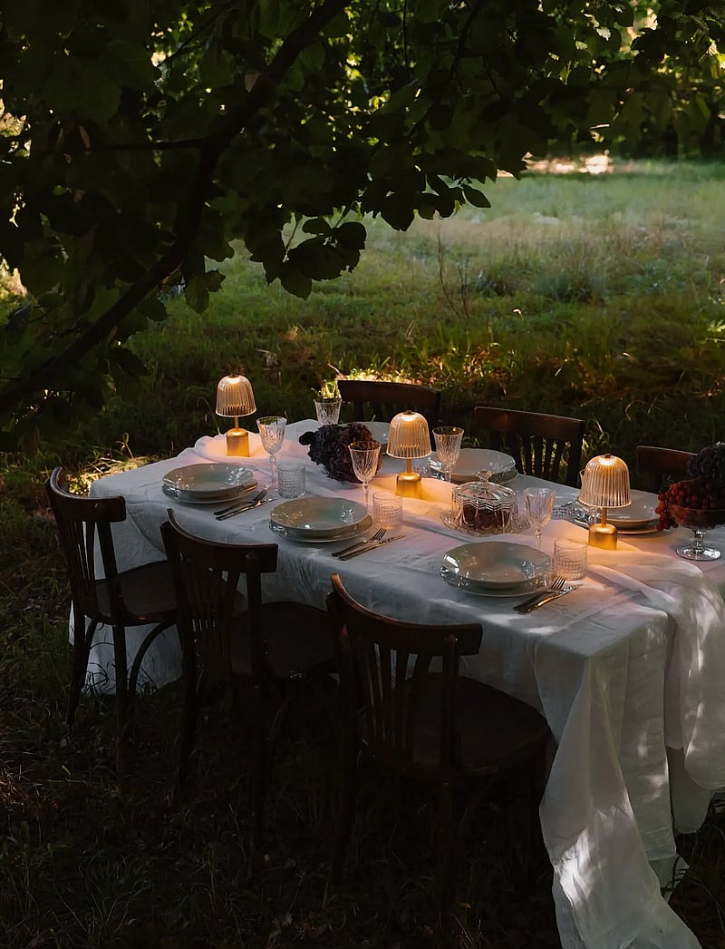 Nuura - Asteea Table Portable - mobile lampen - satin brass/ripple glass - 4
