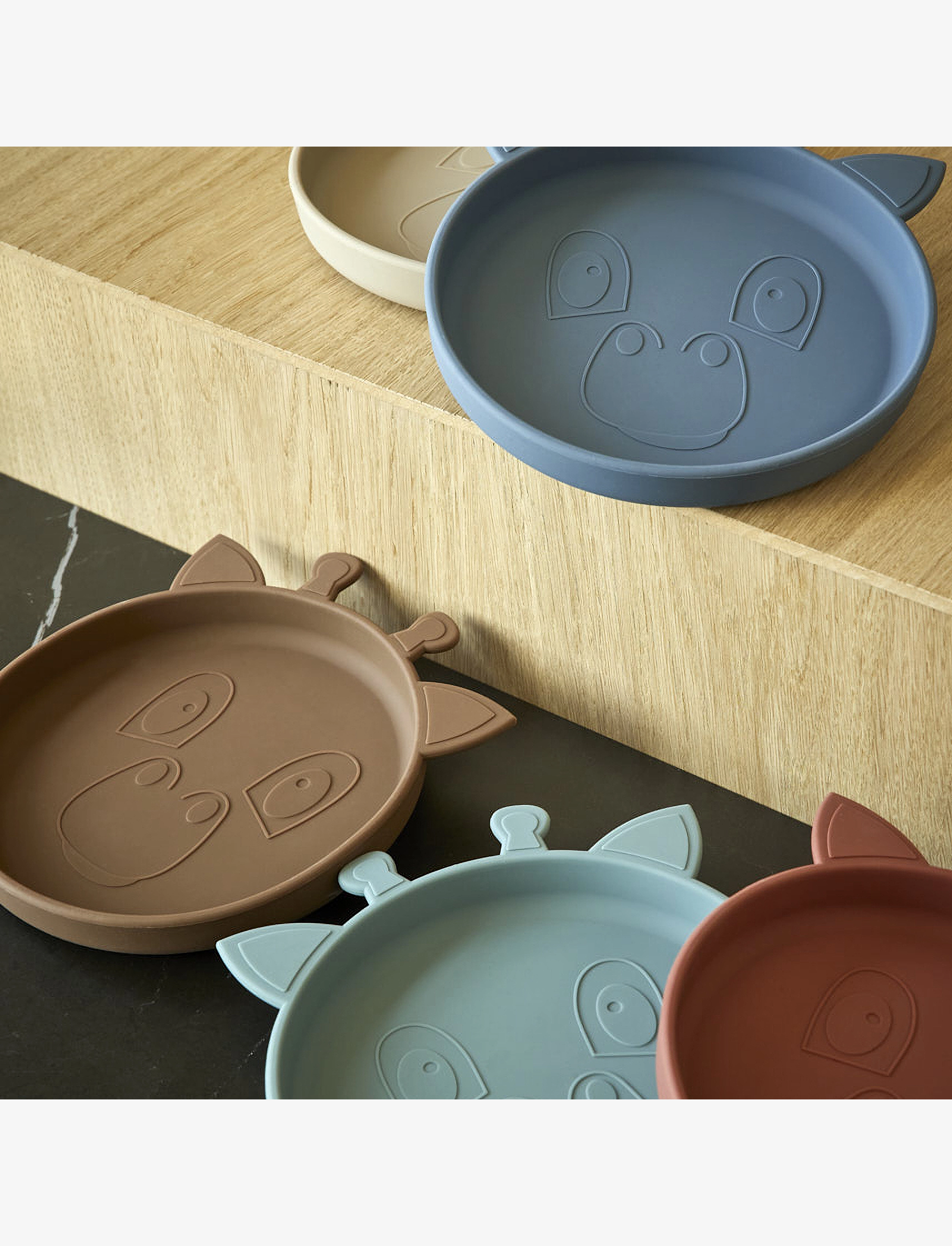 Nuuroo - Lykke silicone dinner set 4-pack Giraf - astiasetit - bering sea - 2