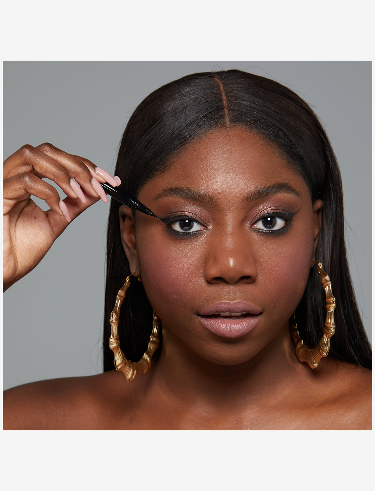 NYX Professional Makeup - NYX Professional Makeup, Epic Ink Liner, waterproof liquid eyeliner, 01 Black, 1ml - smink - black - 4