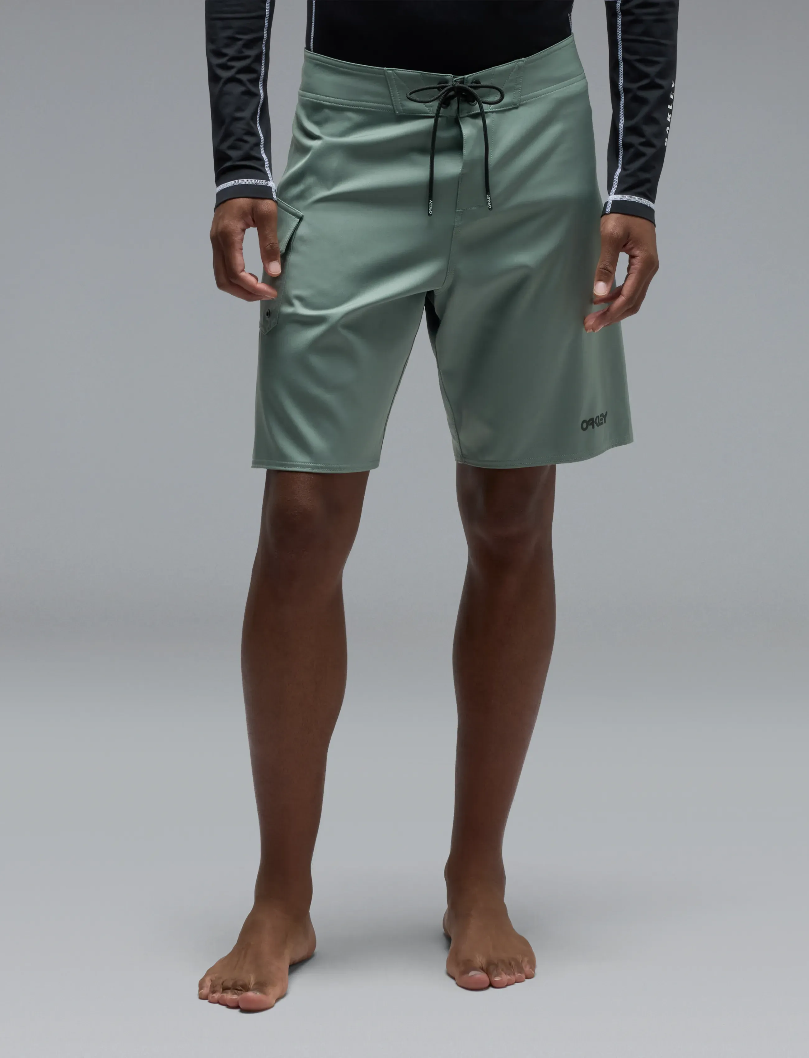 OAKLEY Kana 21 2.0, 40, Sport Bademode, Grün - Swim Shorts, Männerswear