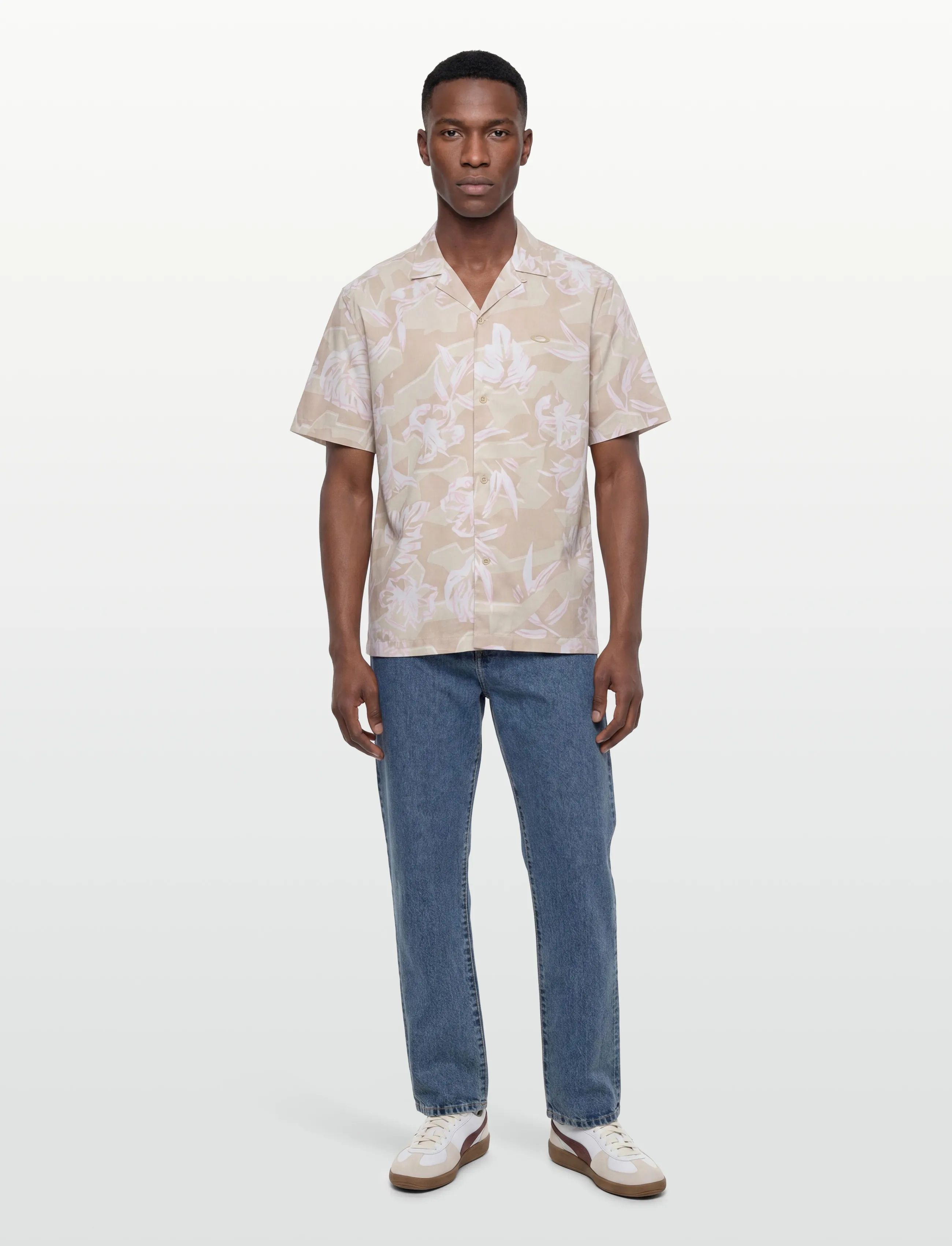 OAKLEY Hibiscus Breeze Shirt, M, Beige, Skjorter > Afslappet Shirts, Herre