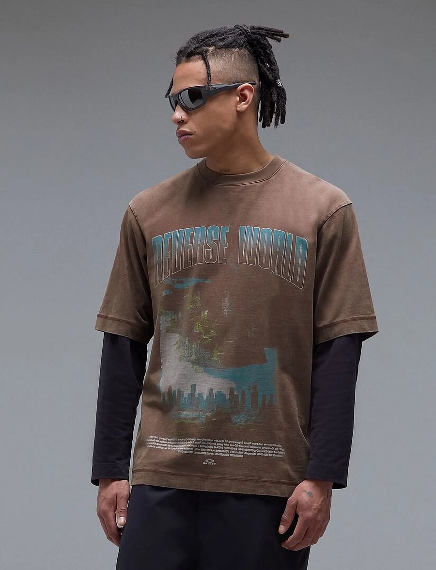 OAKLEY - REVERSE WORLD TEE - tops & t-shirts - dark umber - 0