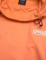 Oakley Sports - W PARK RC SOFTSHELL HOODIE - bluzy z kapturem - soft orange - 2