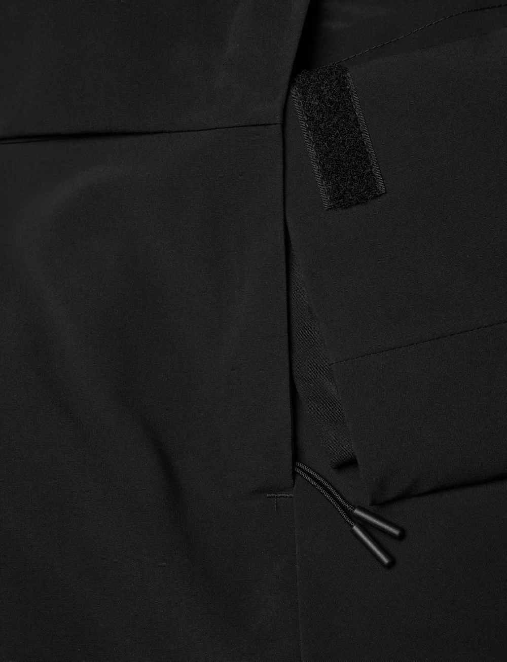 OAKLEY - W. CANOPY INSULATED JACKET - skidkläder - blackout - 3