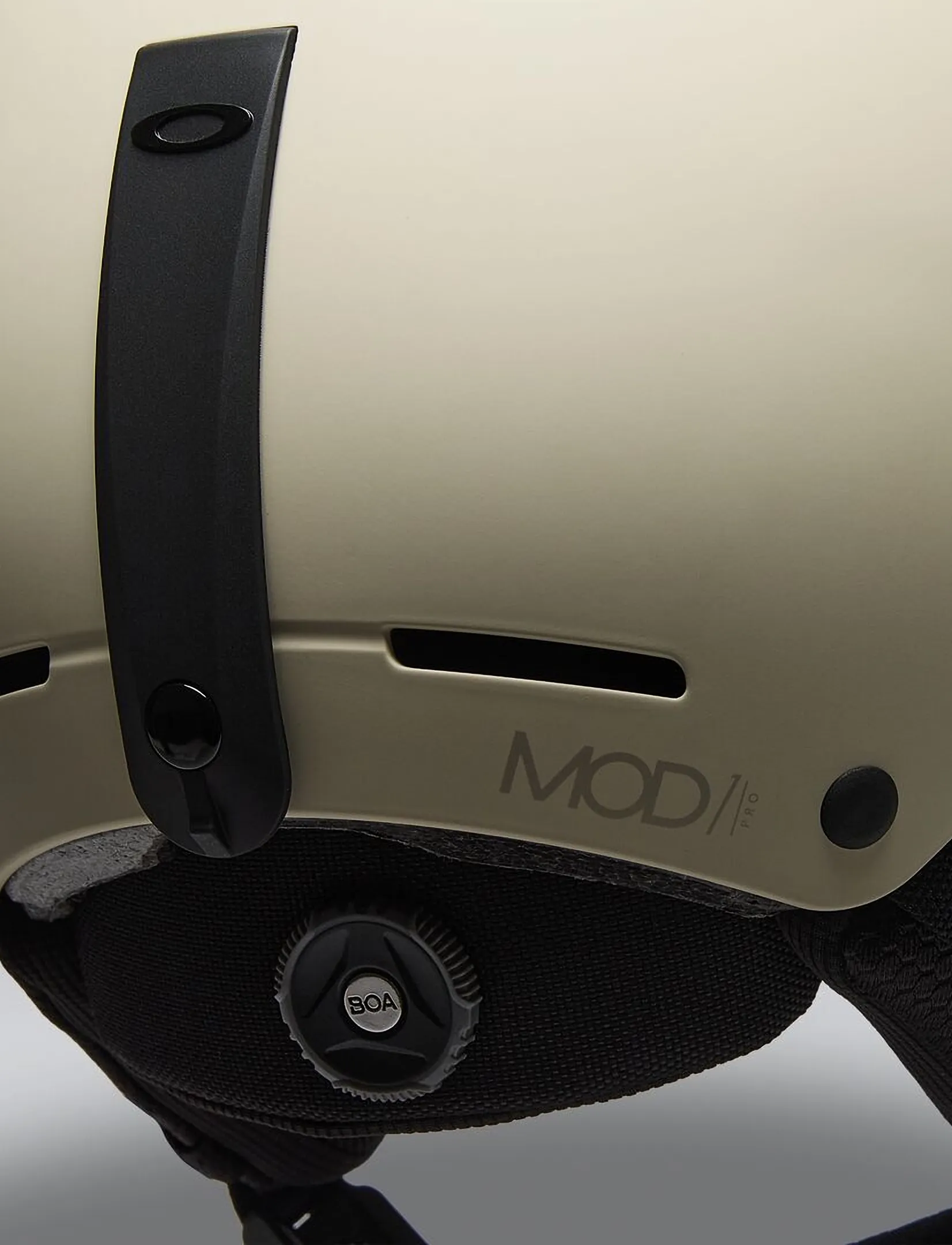 OAKLEY - MOD1 PRO - hjelme - sand - 2