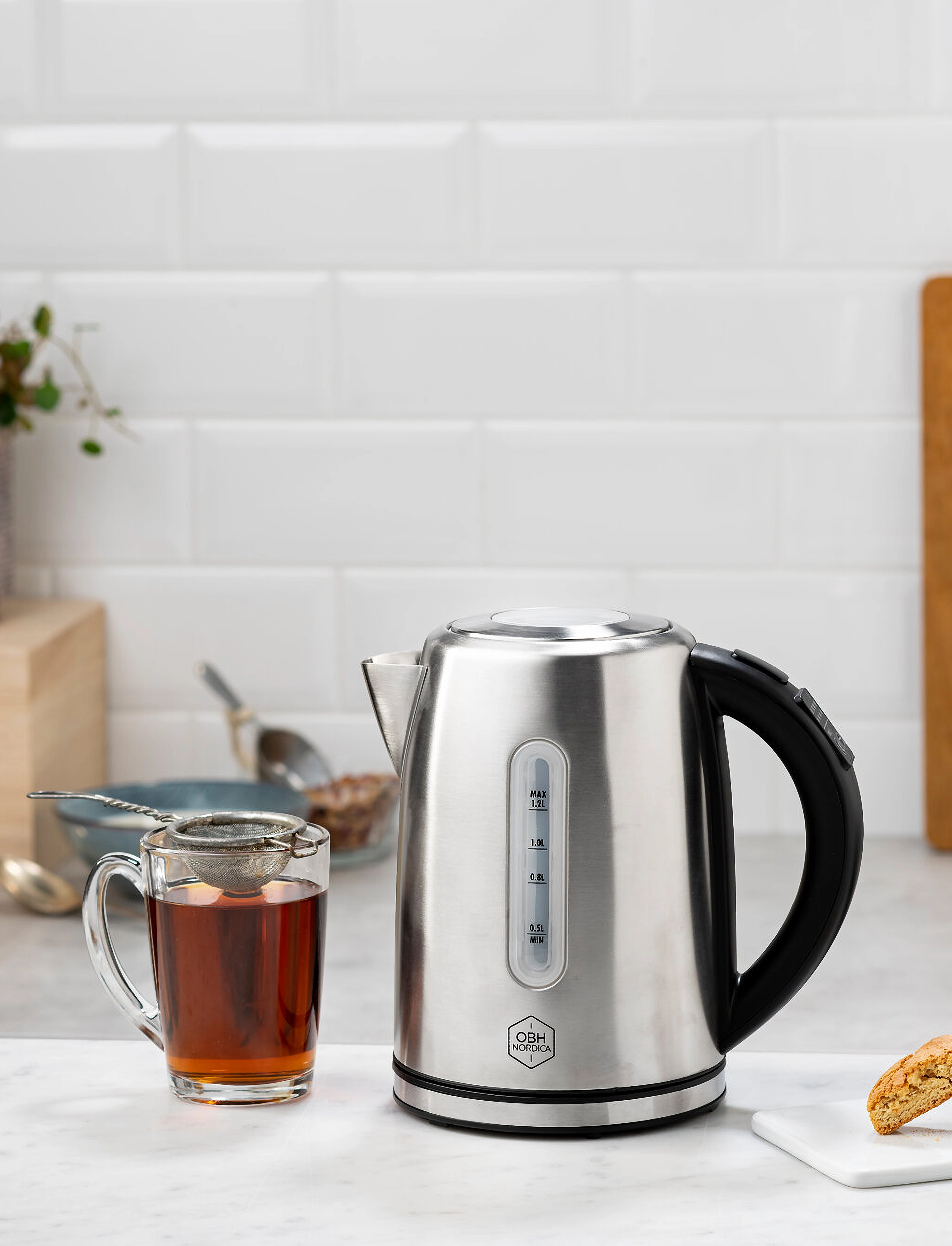 OBH Nordica Color Glow Kettle 1,2 L. 1850-2200 W, 1.2 L, Kitchen Appliances, Silber - Kettles & Water Boilers, Homeware