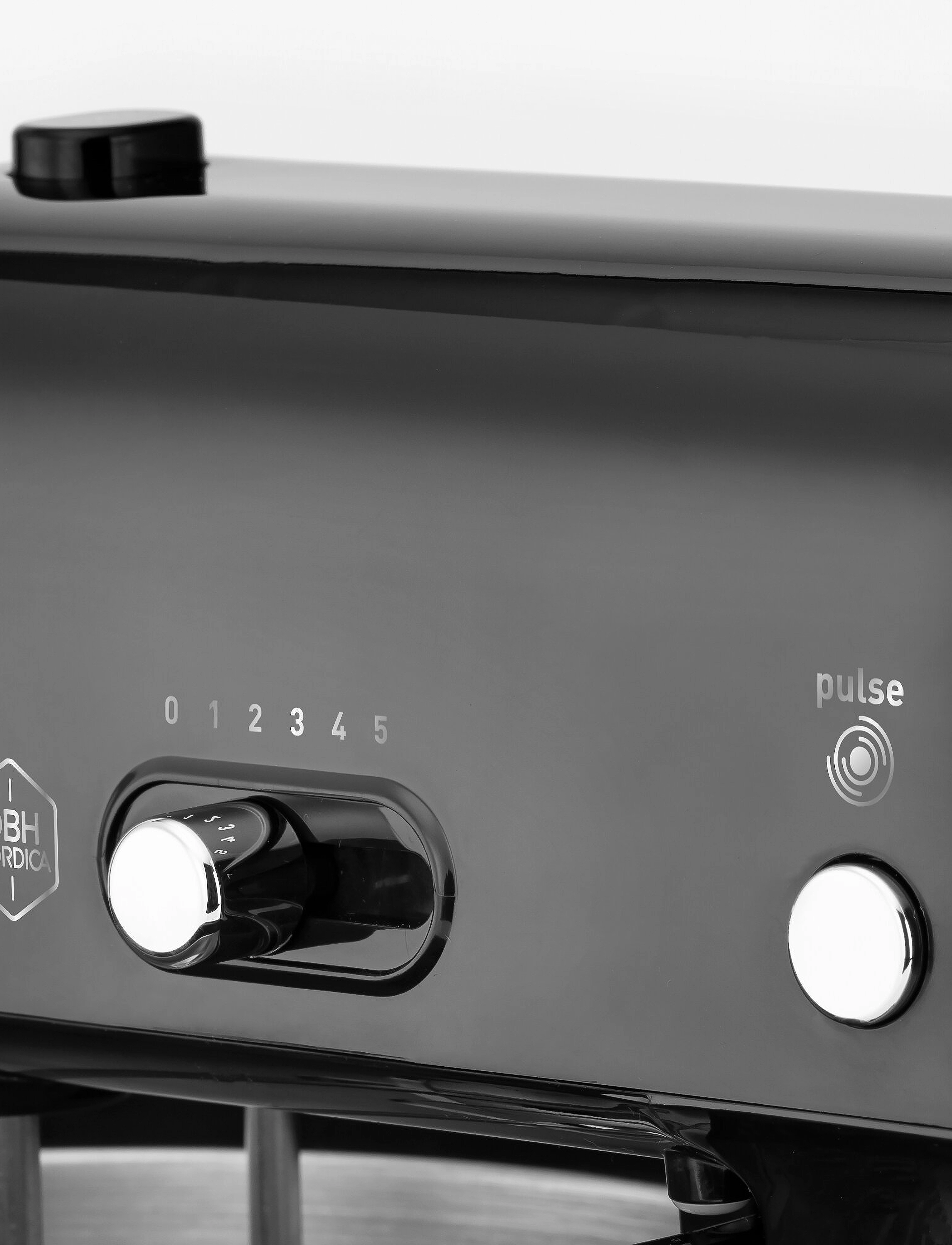 OBH Nordica - Oh my cake cake machine - black - 4