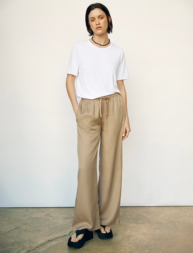 Object - OBJANNIE S/S T-SHIRT NOOS - t-shirts - white - 5