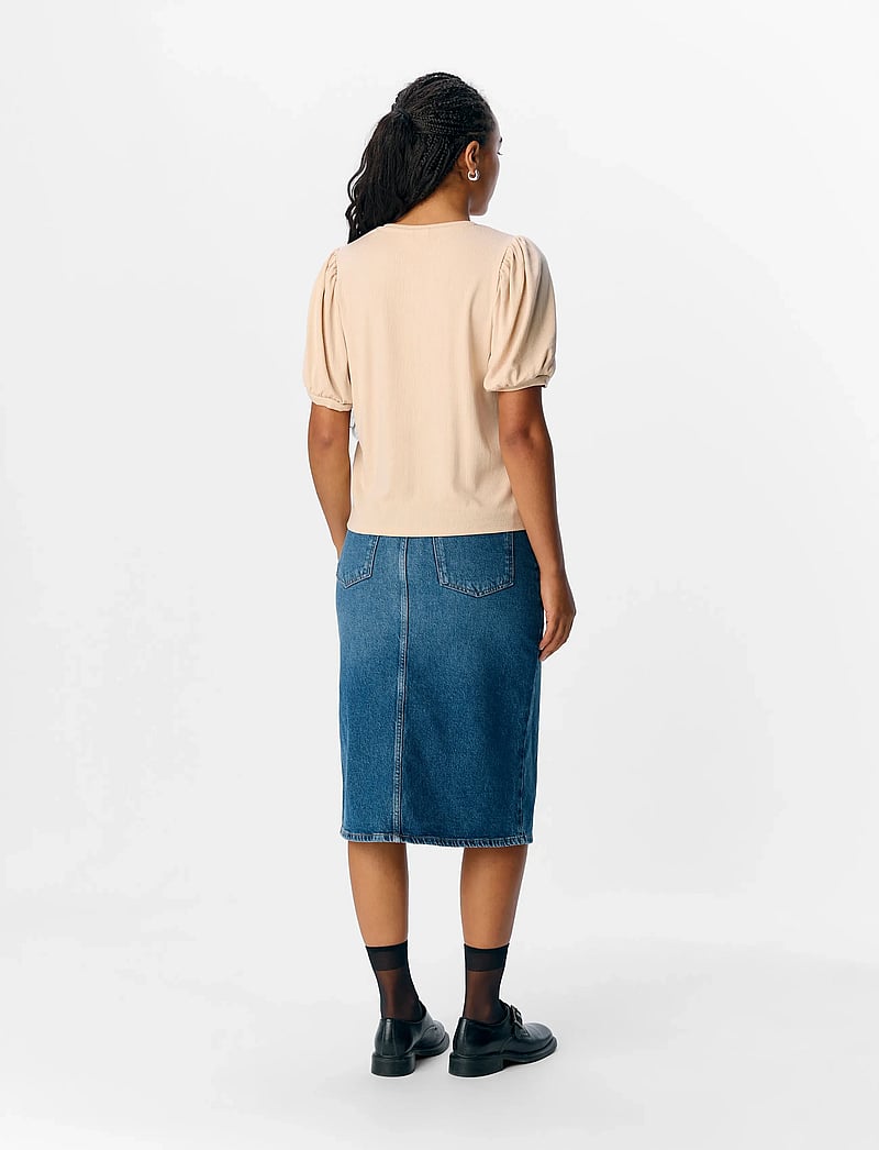 Object - OBJJAMIE S/S TOP NOOS - kortärmade blusar - sandshell - 3