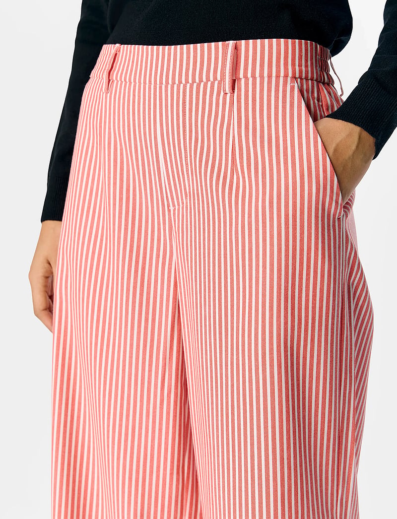 Object - OBJLISA WIDE PANT AOP NOOS - hosen mit weitem bein - cloud dancer - 5