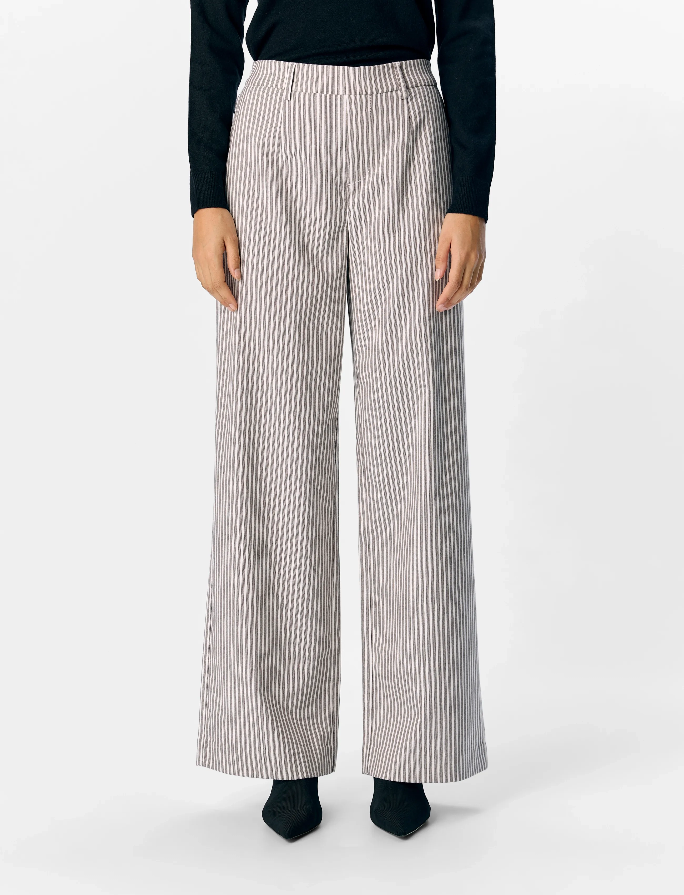 Object OBJLISA WIDE PANT AOP NOOS - Hosen mit weitem Bein - CLOUD DANCER / cream