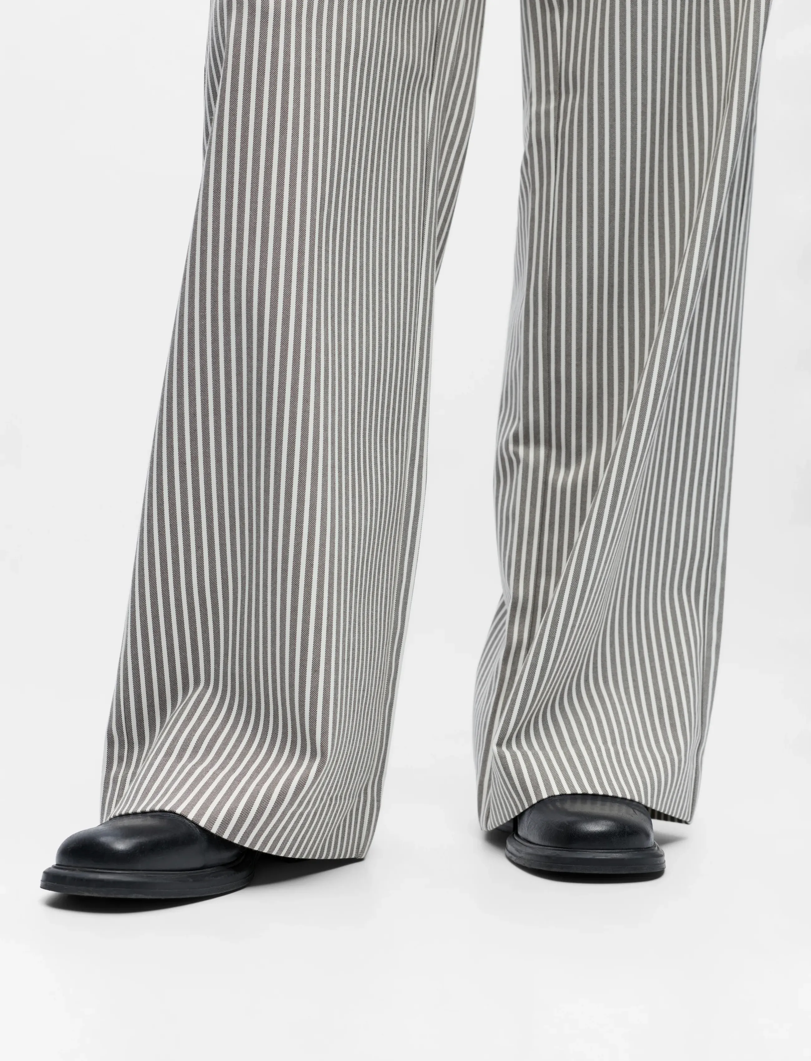 Breda byxor Object Lisa Wide Trousers Cloud Dancer/Morel 7