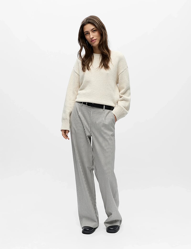 Object - OBJLISA WIDE PANT AOP NOOS - hosen mit weitem bein - cloud dancer - 4