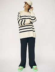 Object - OBJESTER LS KNIT TOP NOOS - sweaters - sandshell - 8
