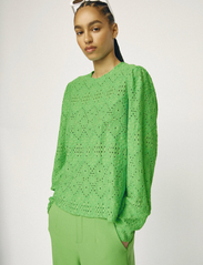 Object - OBJFEODORA L/S TOP NOOS - long-sleeved blouses - vibrant green - 2