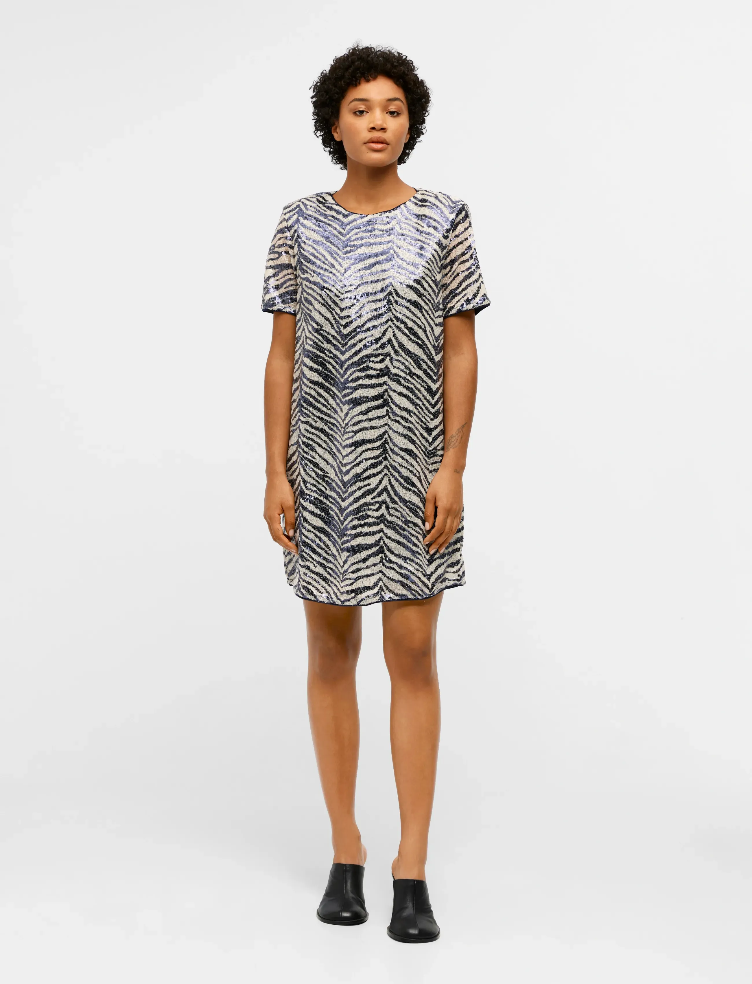 Object - OBJNIDIA KIERA S/S SHORT DRESS 129 DIV - pailletkjoler - black - 5