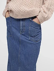 Object - OBJTHYLANE LONG DENIM SKIRT 131 DIV - jeansowe spódnice - medium blue denim - 4
