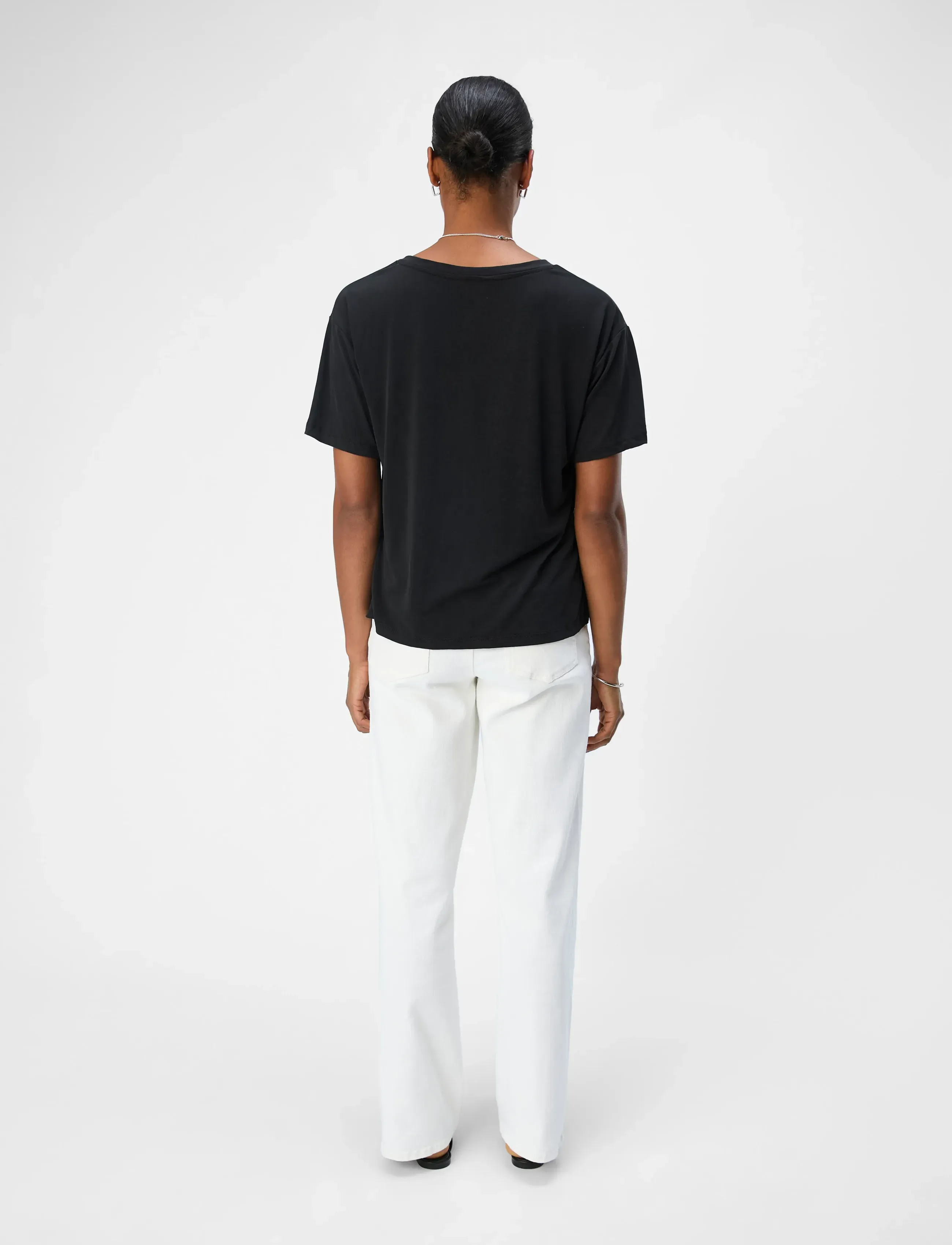 Object - OBJANNIE RE S/S V-NECK TOP NOOS - black - 2
