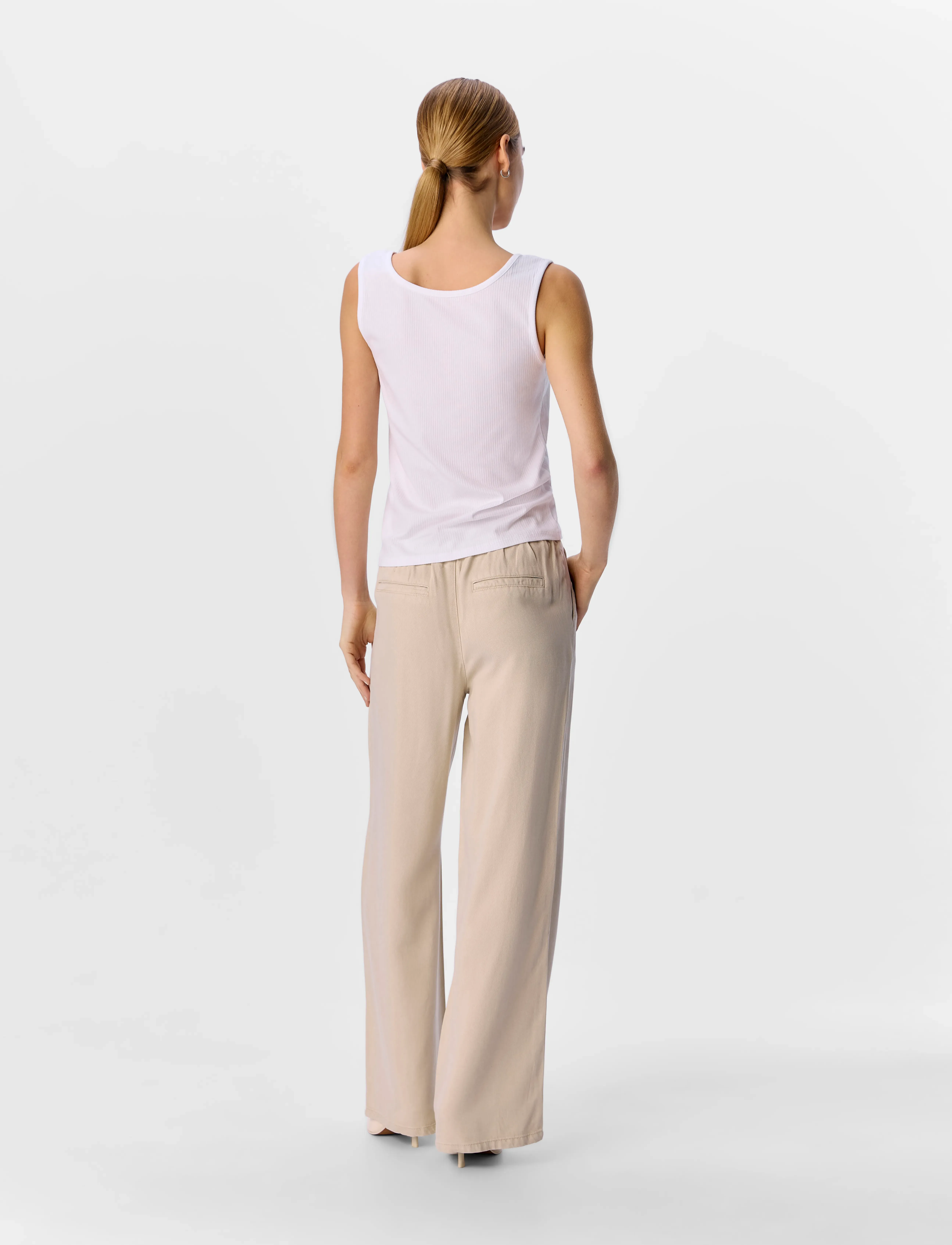 Object - OBJJAMIE S/L SLI TANK TOP NOOS - tanktops - white - 2