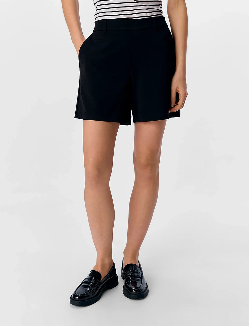Object - OBJLISA MW RE SHORTS NOOS - casual shorts - black - 0