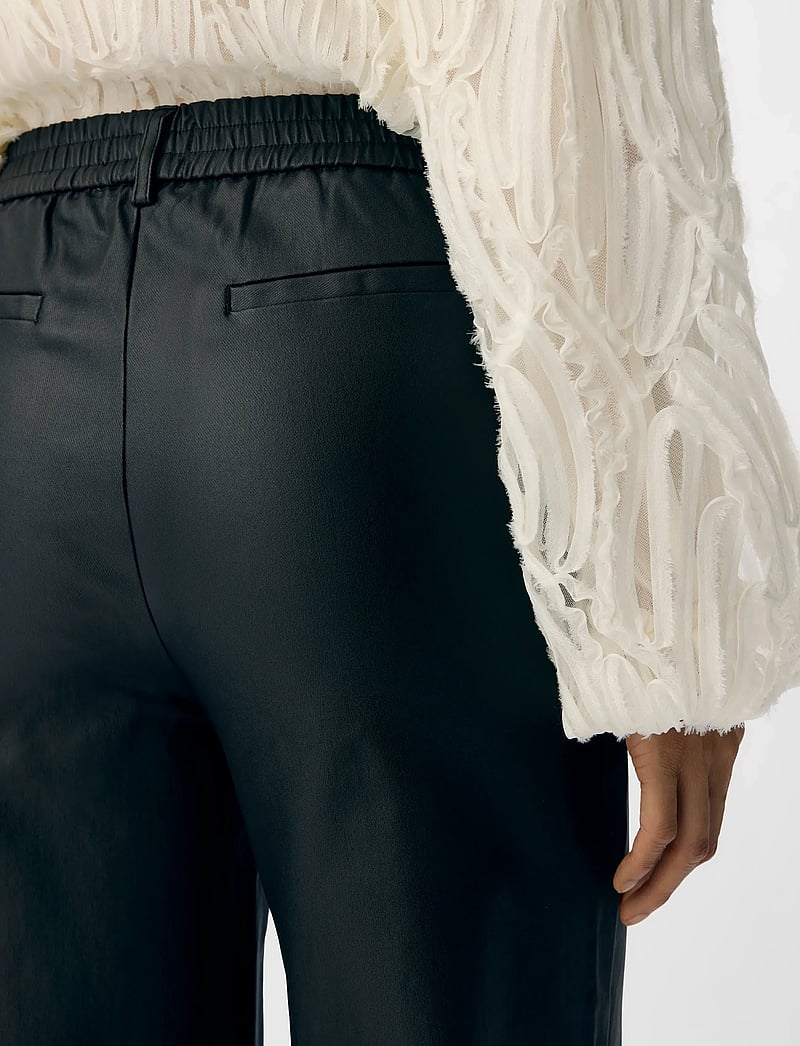 Object - OBJMELBA LISA WIDE COATED PANT NOOS - læderbukser - black - 5