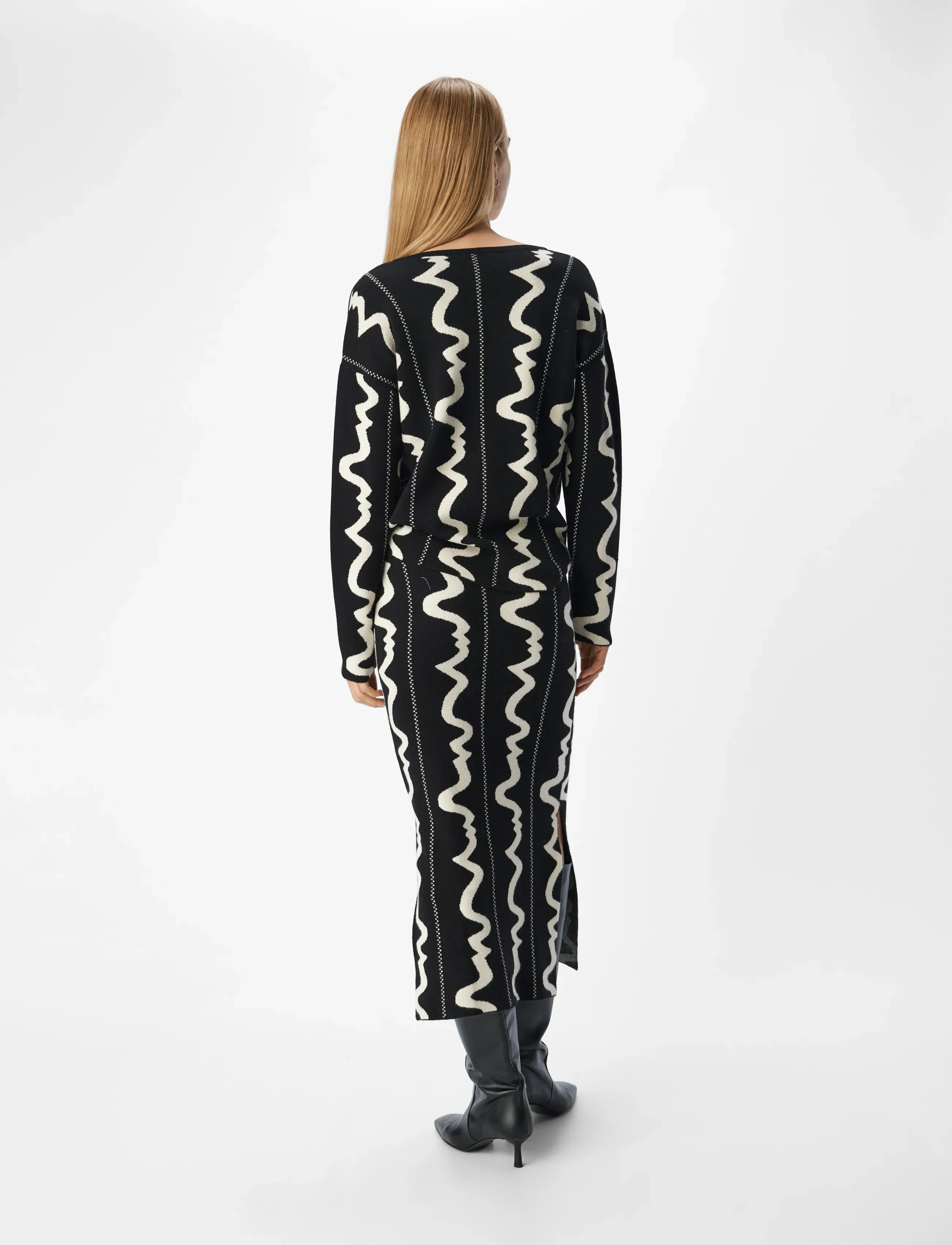Object - OBJRAY L/S  V-NECK TOP E DIV - madalaimad hinnad - black - 3