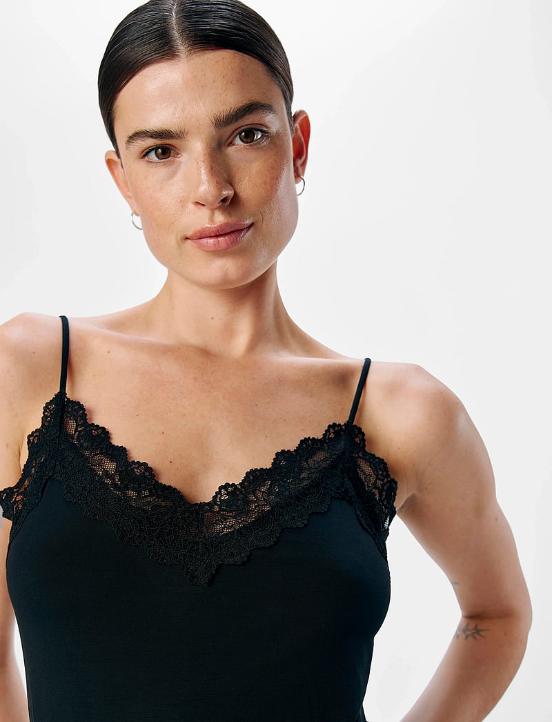 Object - OBJLEENA SUS LACE SINGLET TOP NOOS - topid ja varrukateta alussärgid - black - 4