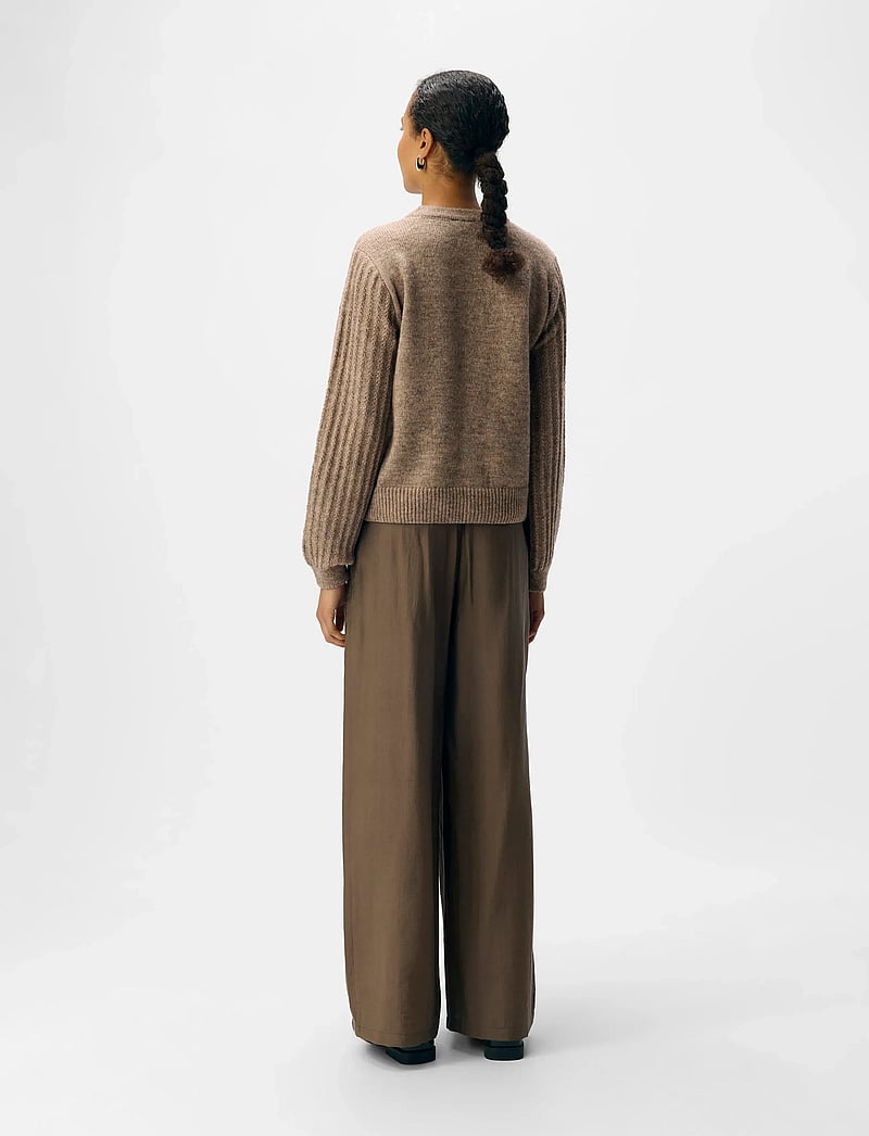 Object - OBJFLORA RE LS KNIT BUTTON CARDIGAN NOOS - cardigans - desert taupe - 2