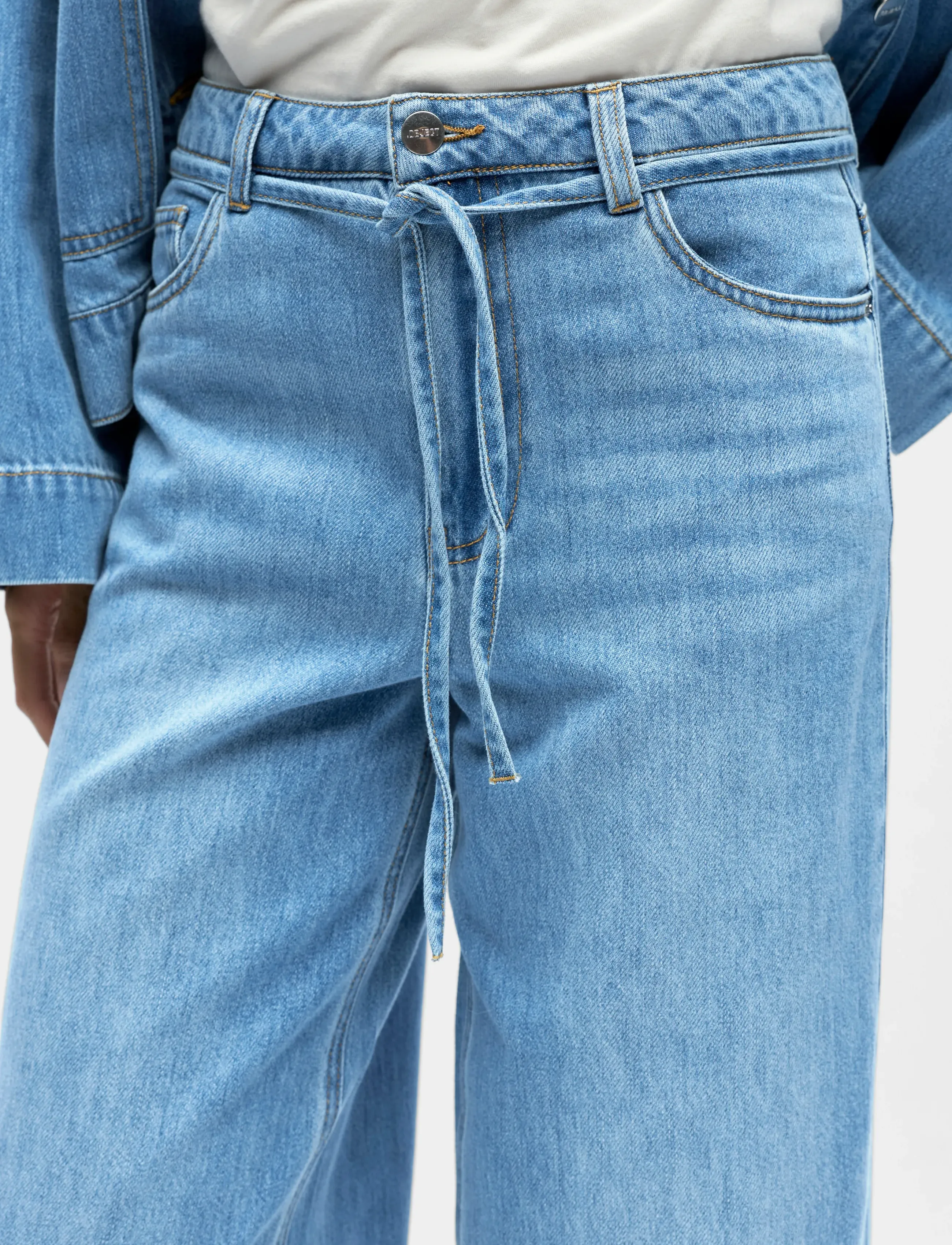 Object - OBJROSIE MW WIDE JEANS NOOS - hosen mit weitem bein - light blue denim - 4