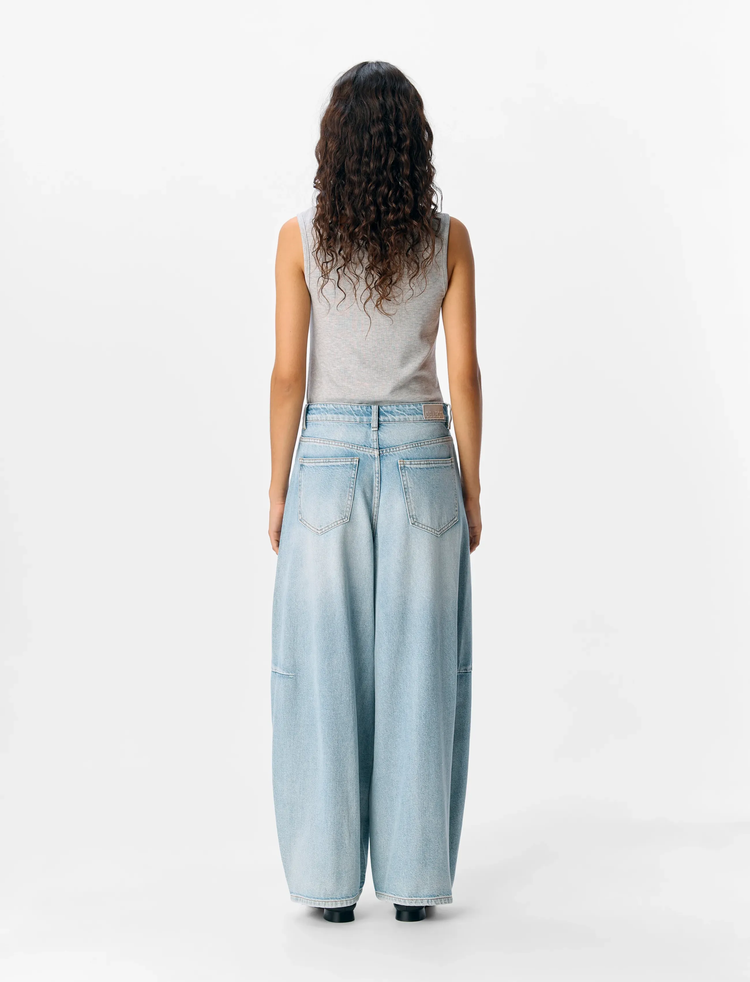 Object - OBJMOJI ELSA MW SUPER BARREL JEANS NOOS - jeans - light blue denim - 2