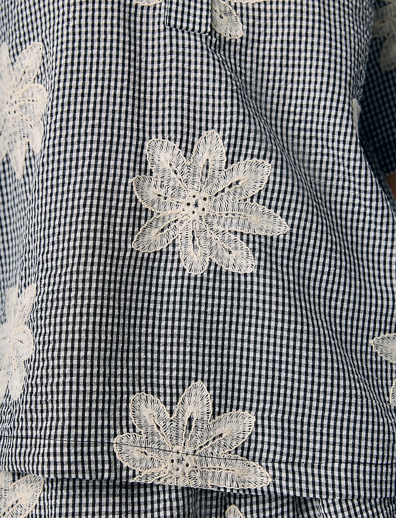 Object - OBJPENNY RE S/S TOP SS E DIV - lühikeste varrukatega särgid - black - 4