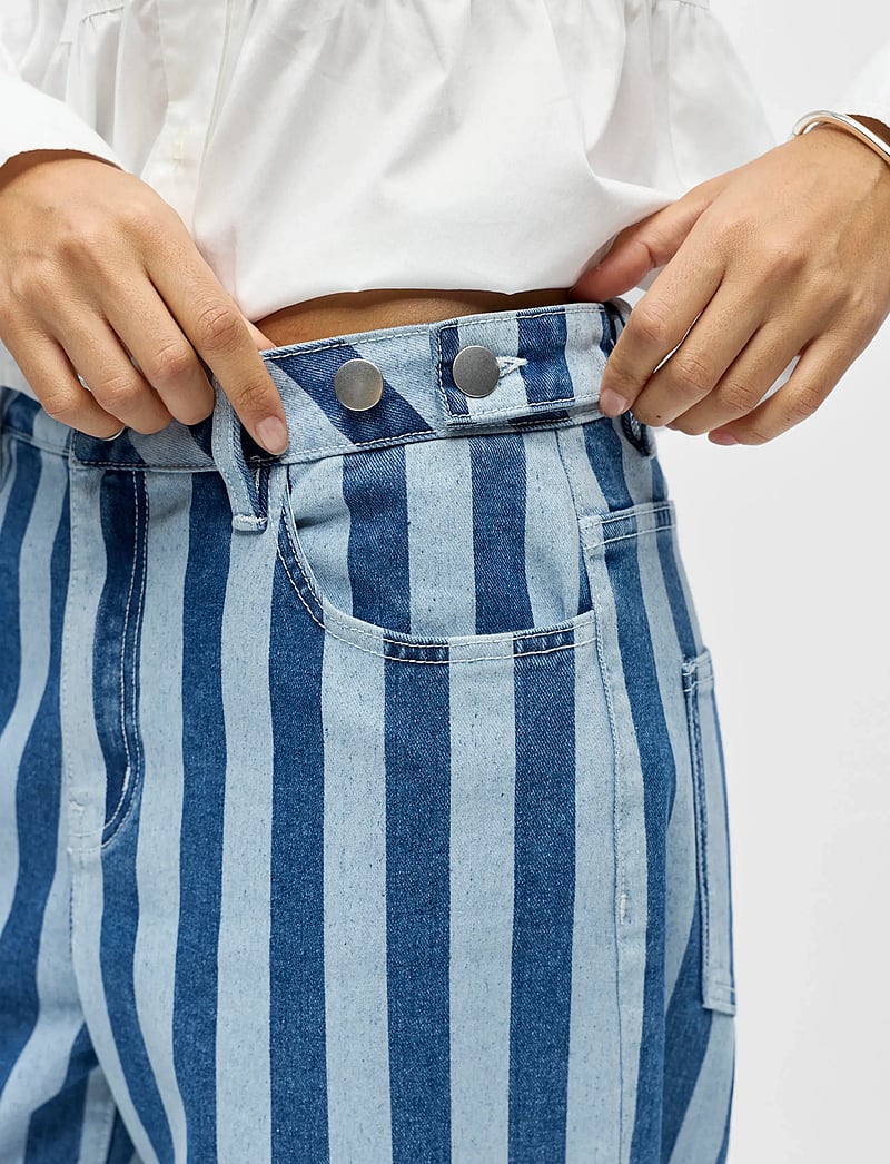 Object - OBJRIO STEFFI MW WIDE JEANS 143 - brede jeans - light blue denim - 4