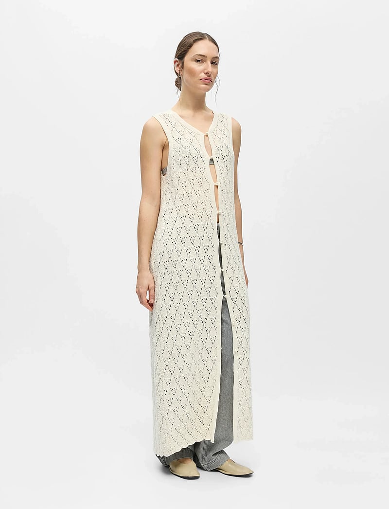 Object - OBJKITTY S/L RE KNIT DRESS 144 - gestrickte westen - birch - 4