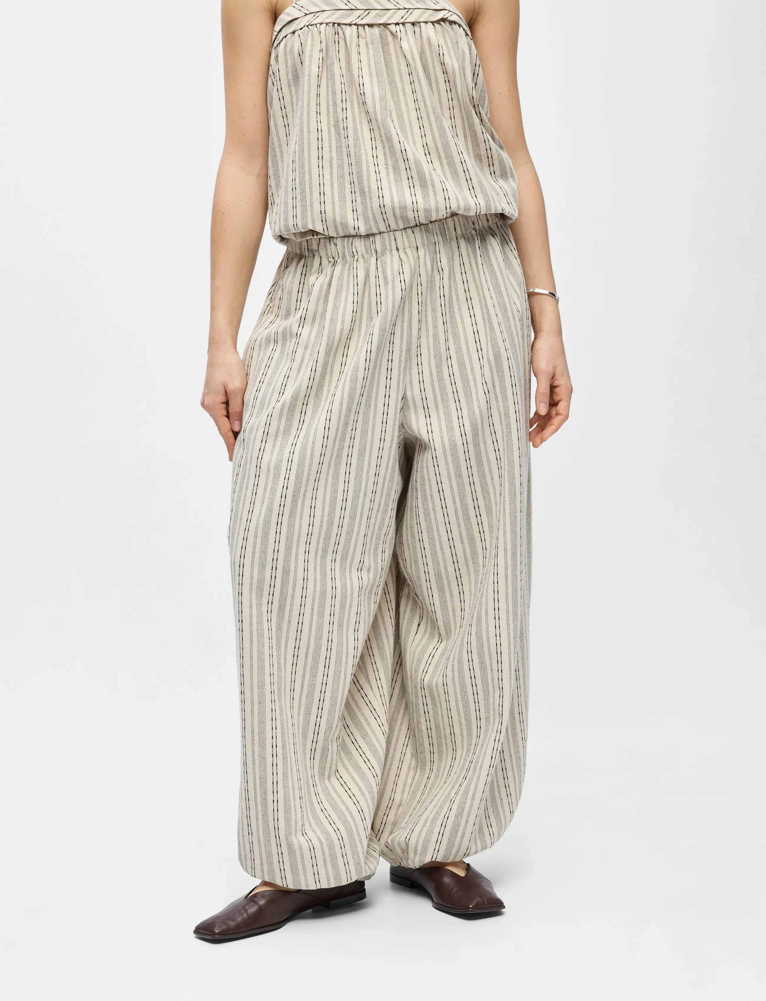 Outobjbelem Mw Lo Harem Pant 145 4
