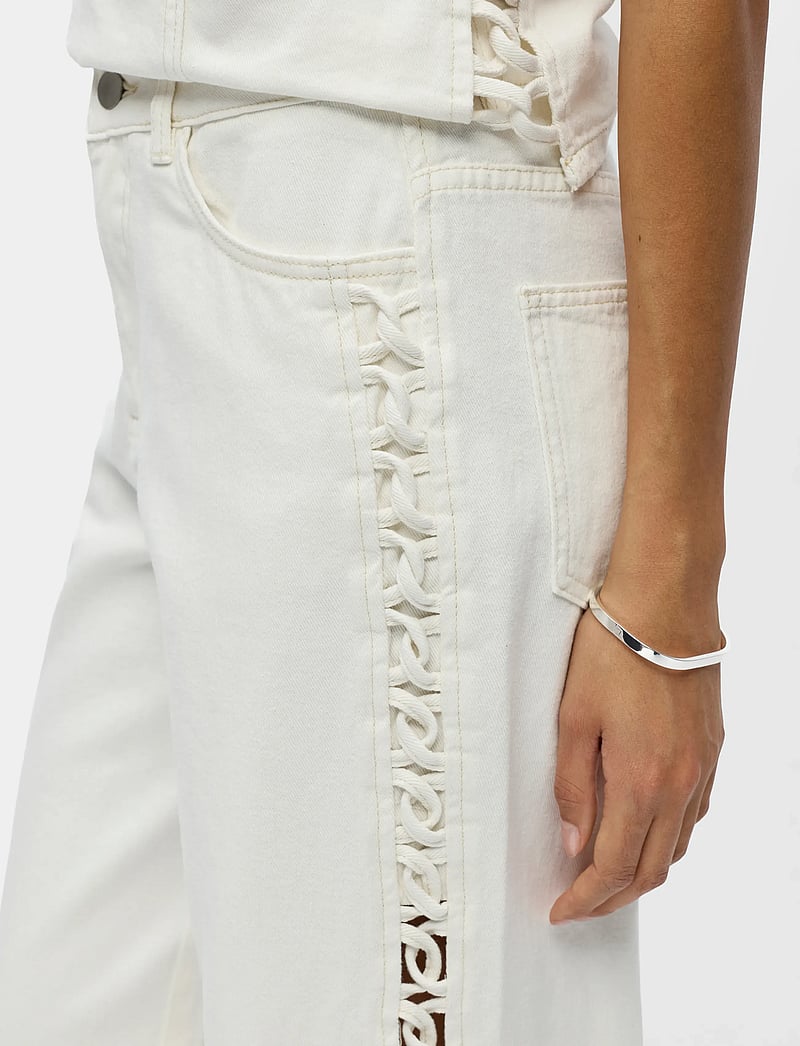 Object - OBJRIO TRICE MW WIDE JEANS 145 - laia säärega teksad - white - 5