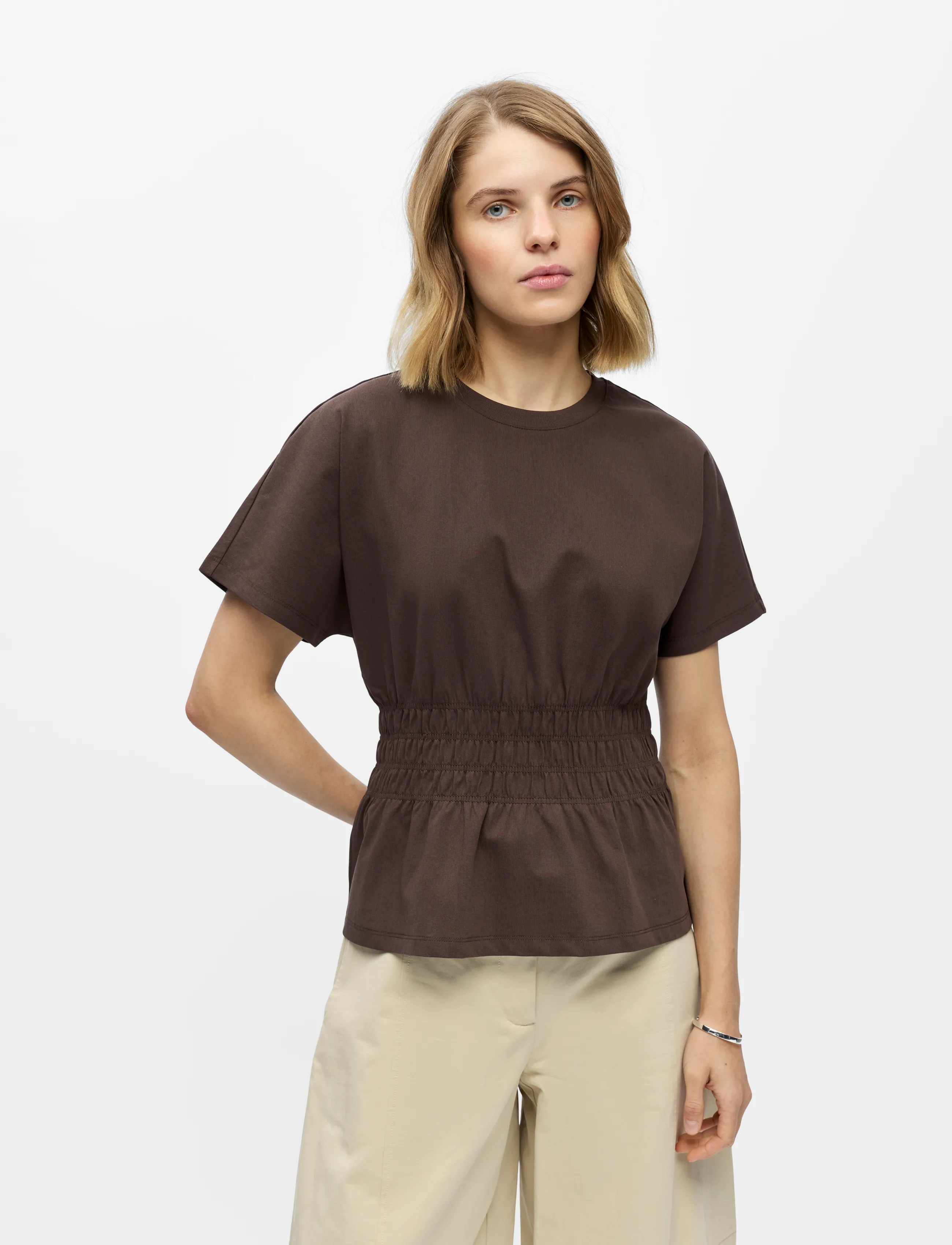 Object - OBJSUNA SS SCULPTURE TOP E SP 26 - short-sleeved blouses - seal brown - 3