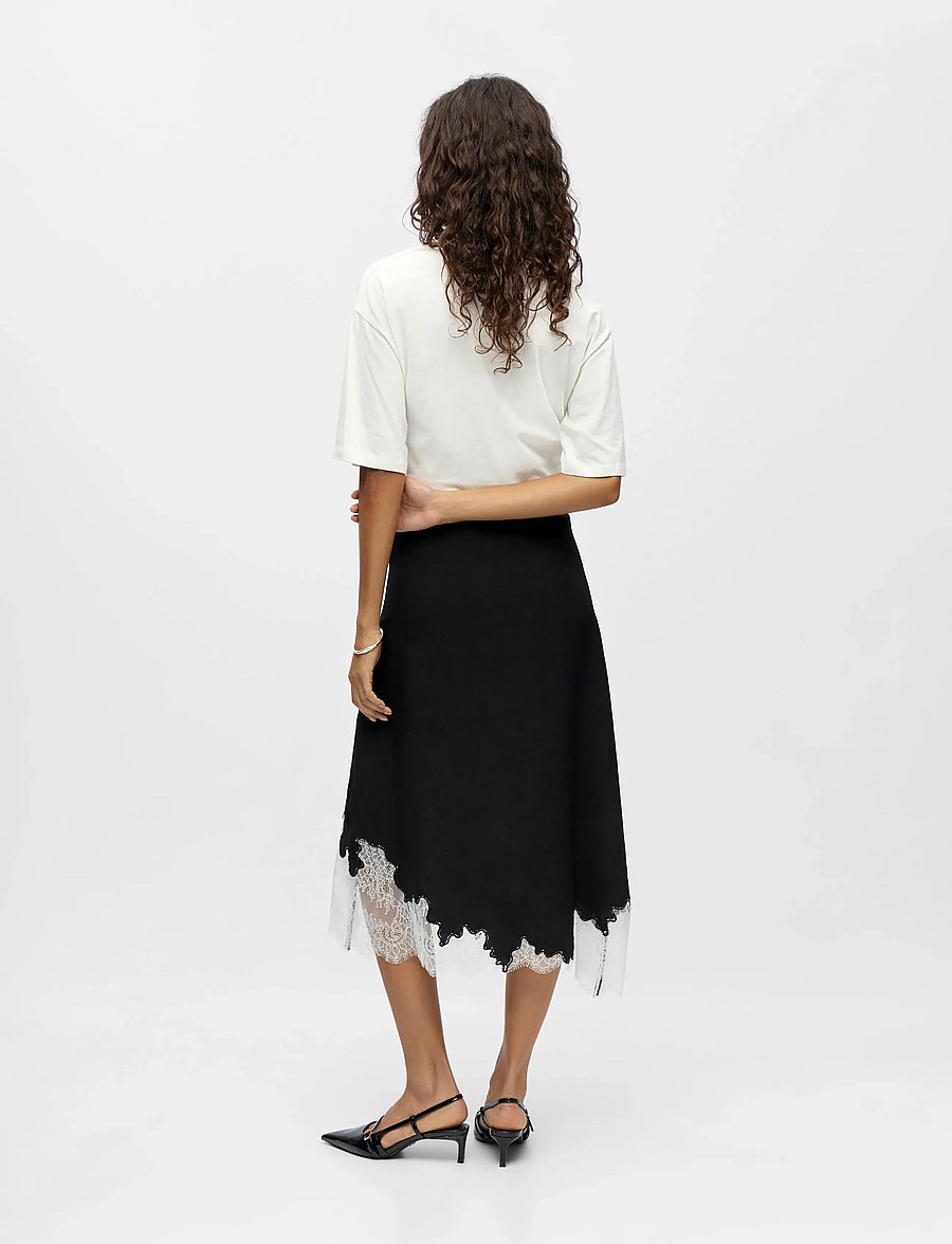 Object - OBJDALME MW LONG LACE SKIRT E AW FAIR 25 - satiinseelikud - black - 2